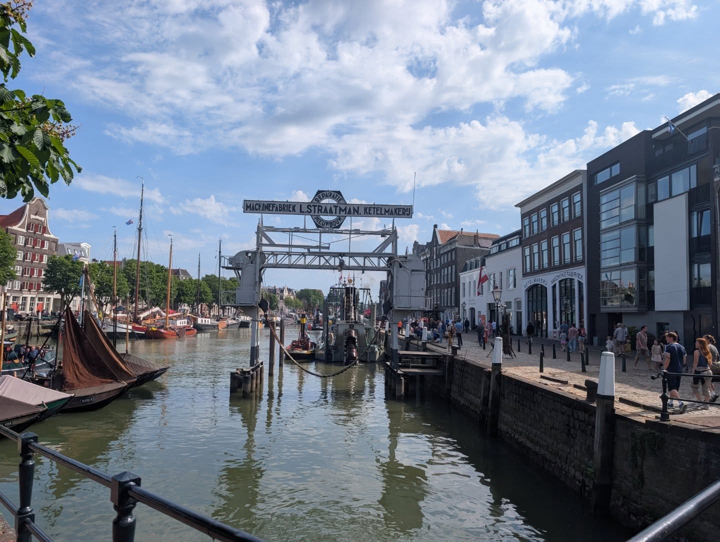 Back from an amazing weekend at Dordt in Stoom in the Netherlands. Our second time at this unique event and great to see some different engines in the stunning setting.
.
.
#steamrally #steamup #steamtractor #showmansengine #dordtinstoom