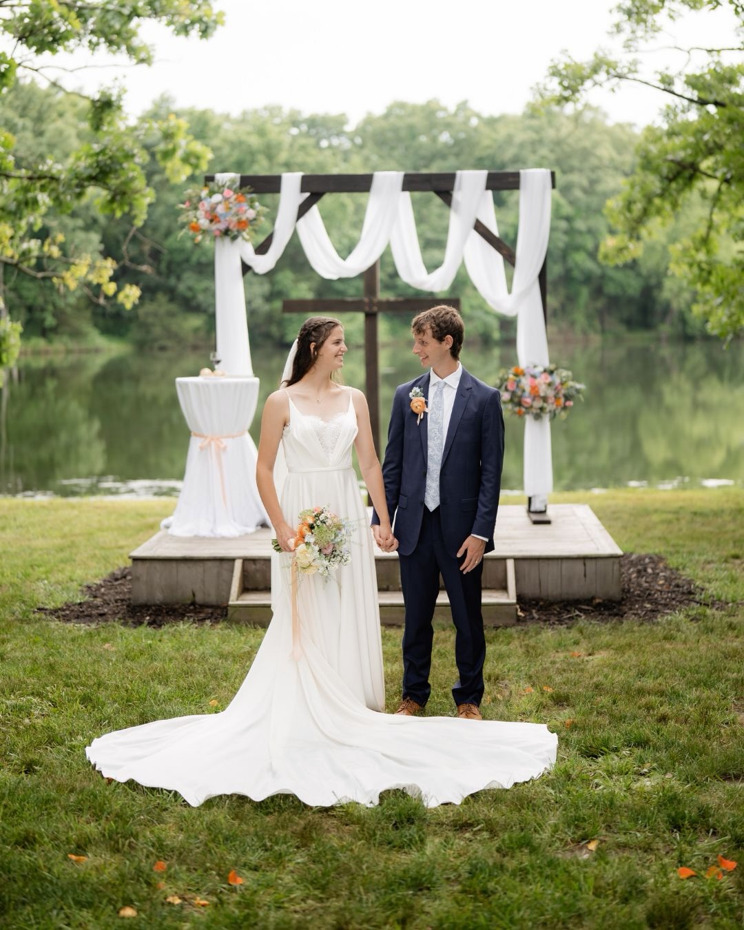 Shoutout to our newest married lovebirds, Micah & Elyse!
Venue - @heartland.farms
DJ - @djhartflow
Catering - Taco Loco Express Mexican Grill
Cake/desserts - sweetelizabethsbakeshop.com (http://www.sweetelizabethsbakeshop.com/)
Gown - @miagracebridal
Bridesmaids’ Dresses - @azaziebridal
Officiant - family friend