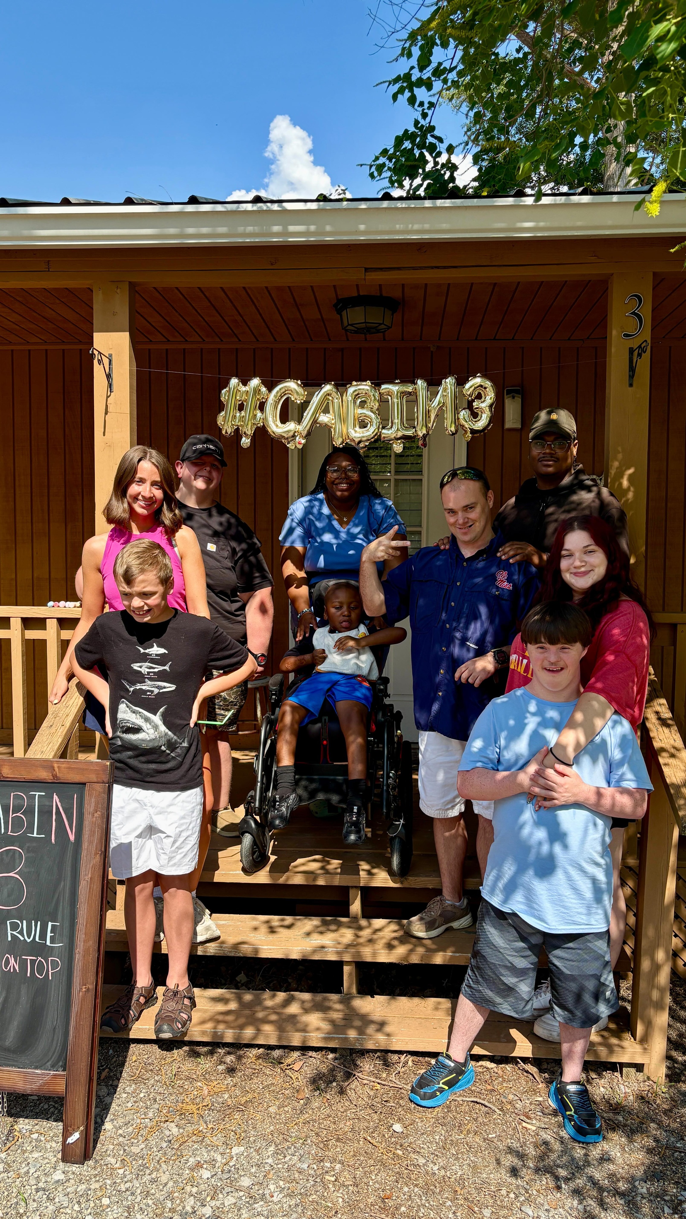 WELCOME TO CABIN 3 ✨🐻🌲
We’re getting unpacked here at CLG as all our campers are getting ready for an action-packed first evening together! Stay tuned for more cabin tours throughout the week!
