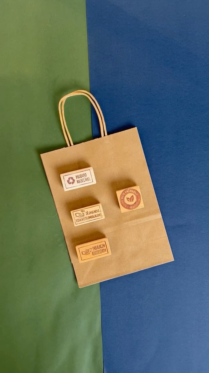 No Dia do Ambiente, lembramos que até as escolhas mais simples podem ter impacto 🌍
Reutilizar sacos e caixas, reduzir desperdício e procurar soluções mais conscientes para o packaging também faz parte da forma como uma marca comunica.
Porque branding e sustentabilidade podem andar lado a lado 👬