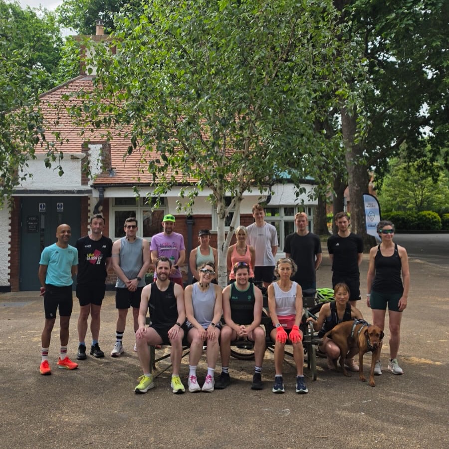 Snaps from our Sunday morning social run! We trialled our first 10 Before 10 session, starting at 8.30am - brilliant to see so many people show up! Thank you to Rick for hosting. This was followed by our usual 10@10 session, kindly hosted by Bob.
.
As a reminder, we are doing an earlier time for 4 weeks, starting at 8.30am at the Tea House in Bishops Park. If youโre an early bird, join us on Sunday!
.
#running #runnersofinstagram #socialrunning #runlondon