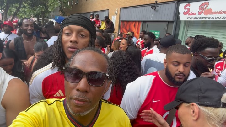 What a great day..Never in the history of football has one fanbase united every creed colour & religion. I’m not here to talk negative about another fanbase because it’s all about the champions of England & that what matters most.
I love my team..Cmon you gunner🏆⚽️🏆❤️🏆⚽️❤️🏆⚽️❤️🏆⚽️
More pictures & videos to follow 🏆🏆