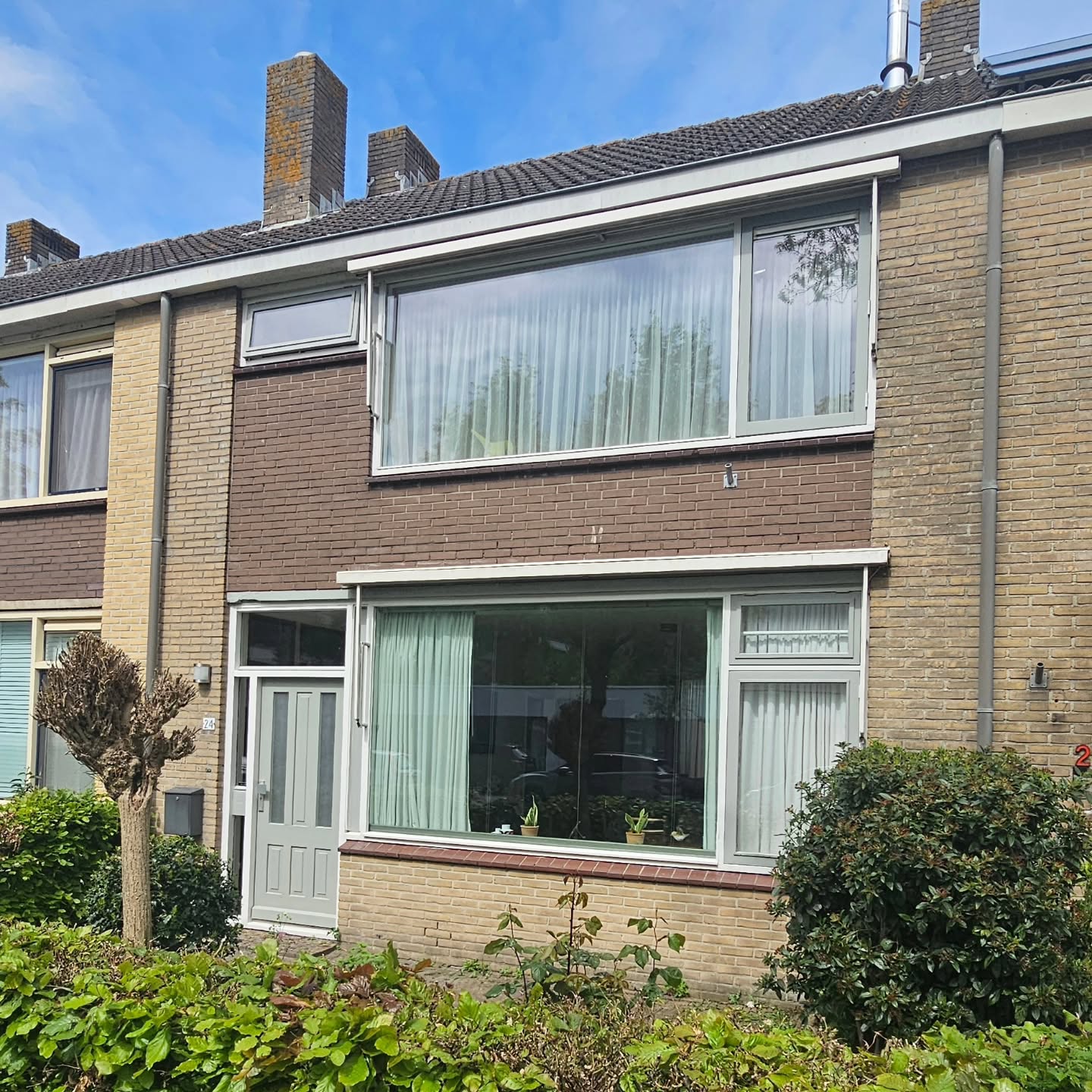 Nieuw in de verkoop: Maasstraat 24 Alkmaar - royale middenwoning in de geliefde Oudorperpolder.