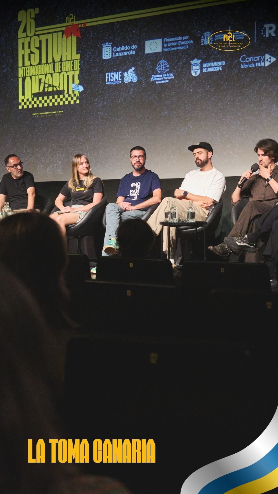Queremos celebrar contigo el Día de Canarias, con los cineastas canarios finalistas de la 26ª edición del Festival Internacional de Cine de Lanzarote 🌋
En “La toma canaria” responden a preguntas sobre cine, inspiración y todo lo que hay detrás de crear desde aquí, desde la tierra.
Por si aún no los conocías te presentamos a: Daniel Herrera @daniel_herrera77, Iván umpiérrez @ivan_umpierrez, Jonay García @jonaygm, Marino Darés @marinodares, Nacho Peña @nachitzz, Víctor Hubara @victorhubara y Yon Bengoechea @yon_bengoechea_
Dale al play y… ¡FELIZ DÍA DE CANARIAS! 🇮🇨
#LaTomaCanaria #FICL26 #Festivaldecinedelanzarote