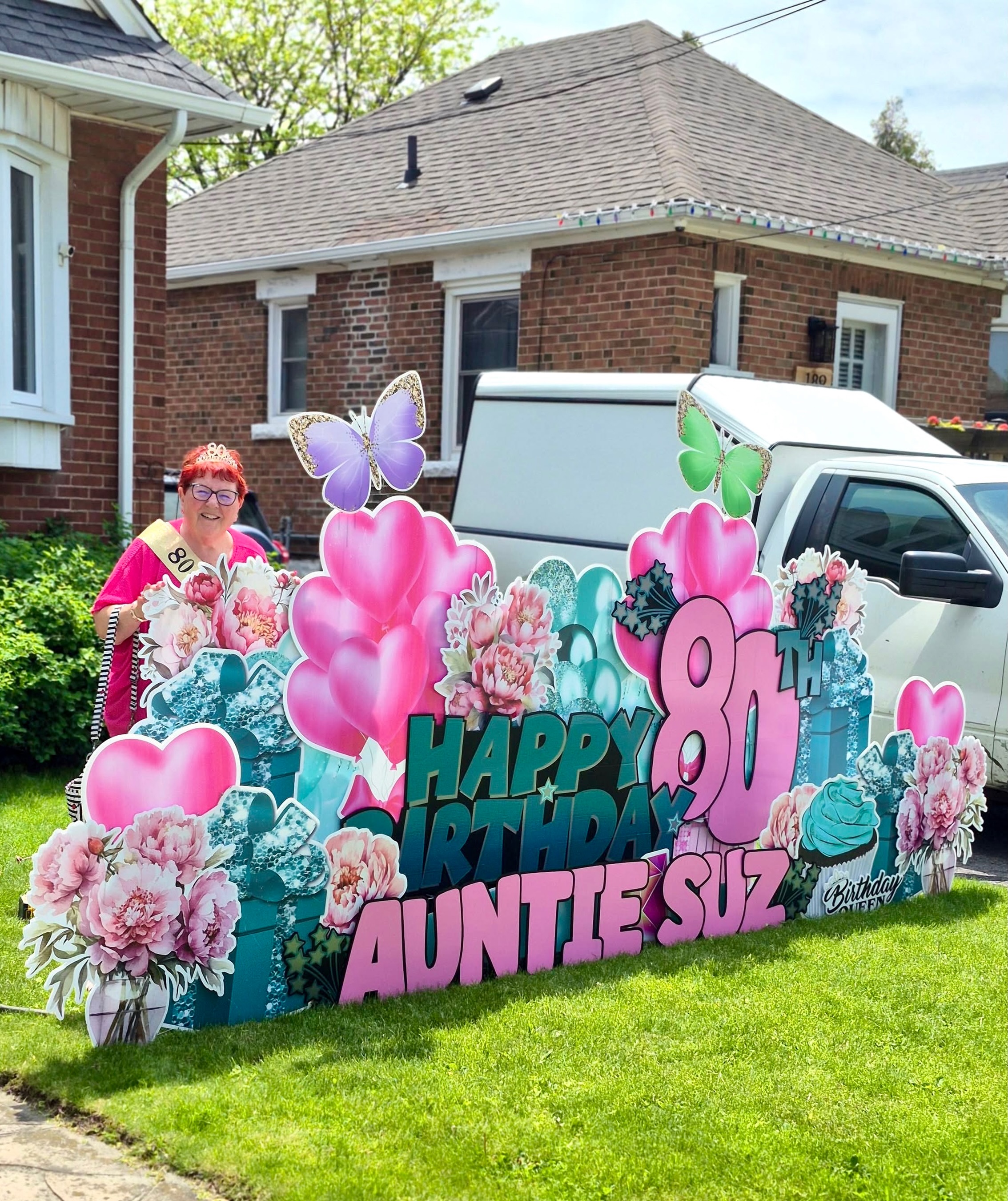 Happy Birthday to Beautiful βAuntie Suzβ!! It was such a pleasure to place this display on behalf of your family.. Meeting you was the highlight of my week! ππβ¨
I hope you had the most amazing day! (Love the pic!)
π₯°π
www.nadinenoelledesign.com
#birthdaygirl #lawnsigns #birthday #nadinenoelledesign #inthehammer