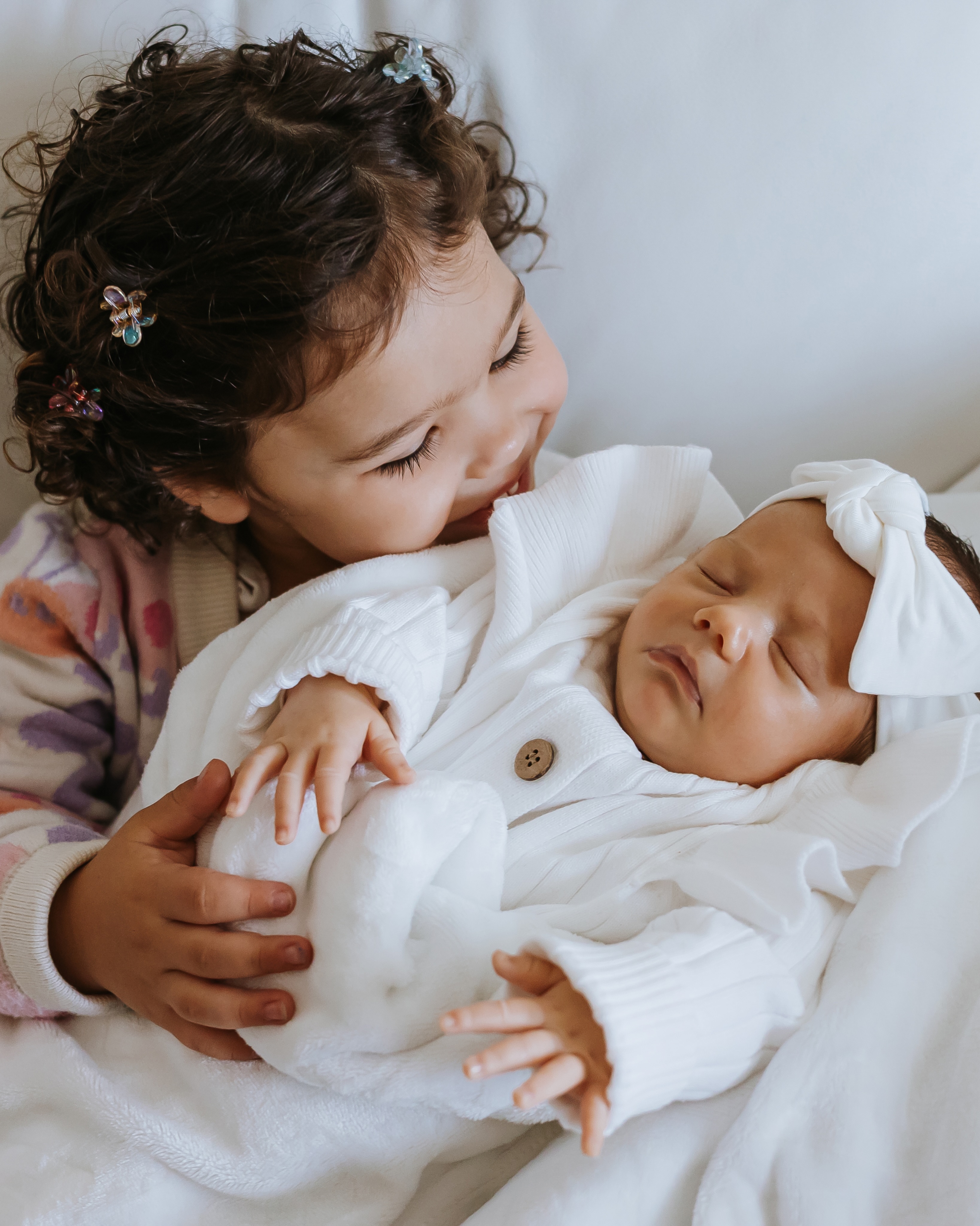 Thereās something so special about documenting not just a newborn, but the way an entire family shifts and grows around them. š¤
The becoming.
