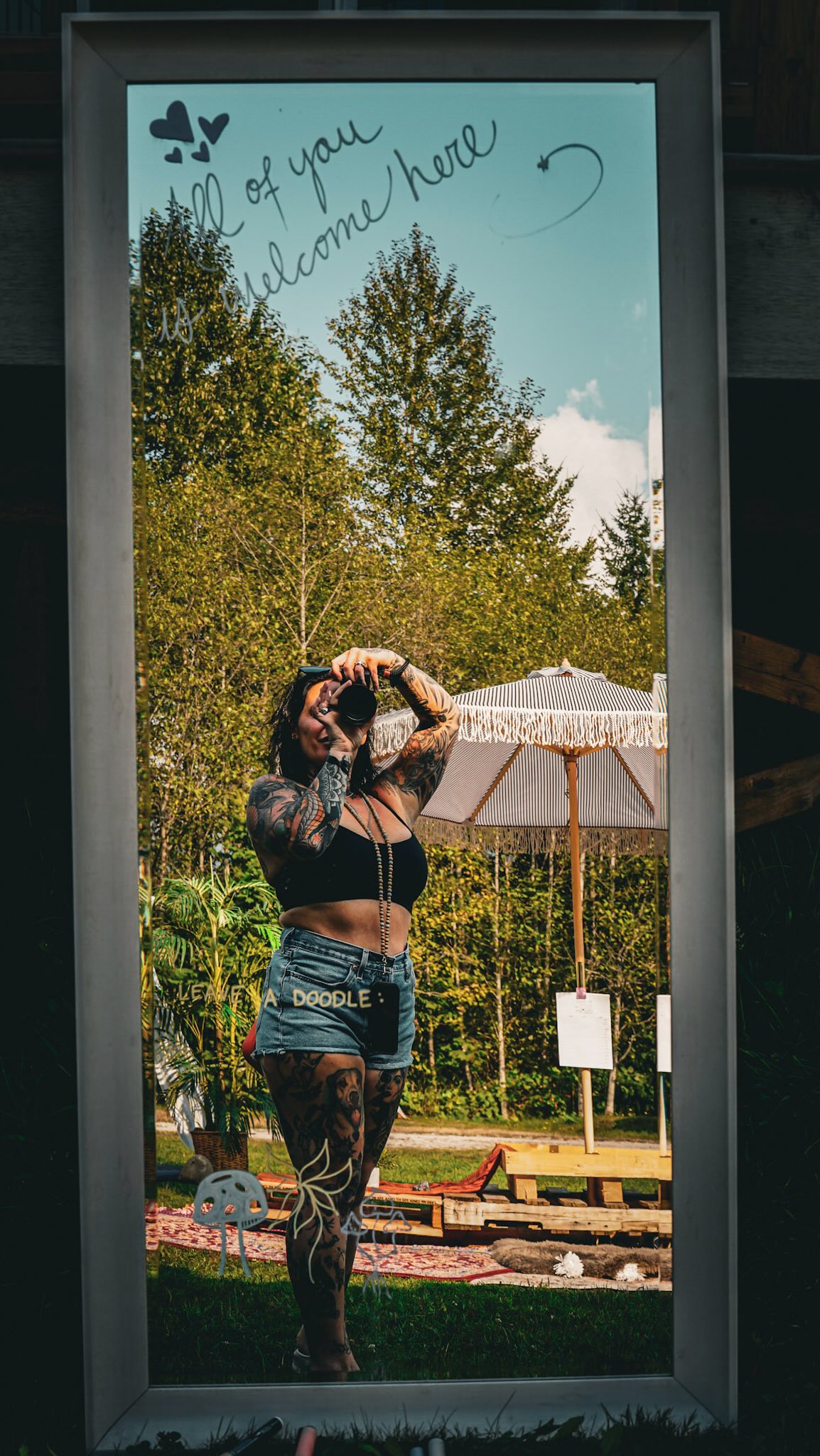 Imagine if you took one weekend for yourself?
To check in. Hold space. Listen. Learn. Dance. Draw. Relax. Maybe even let yourself be taken care of for once.
That shouldnât sound so crazy⌠yet somehow it does.
Disconnect. Recharge. Rebuild.
August 28â30 â¨