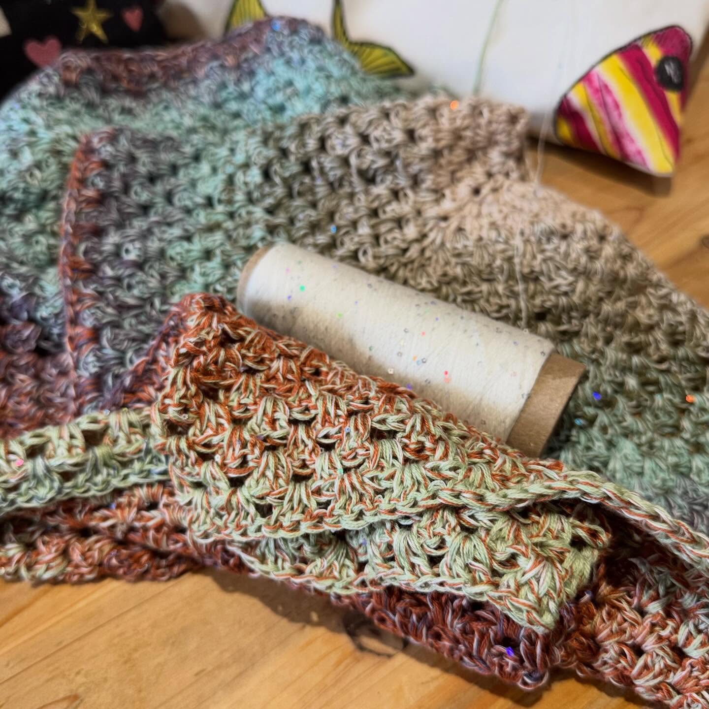Not much crochet happened in my world these last few weeks but I have been happily working on this cardigan. Cant wait to get it finished now. I’ve used the @rico_design degrade lucky combined with make it sparkle. It’s absolutely delightful!
#crochet #crochetcardigan #stresslesscraftmore #happyplace