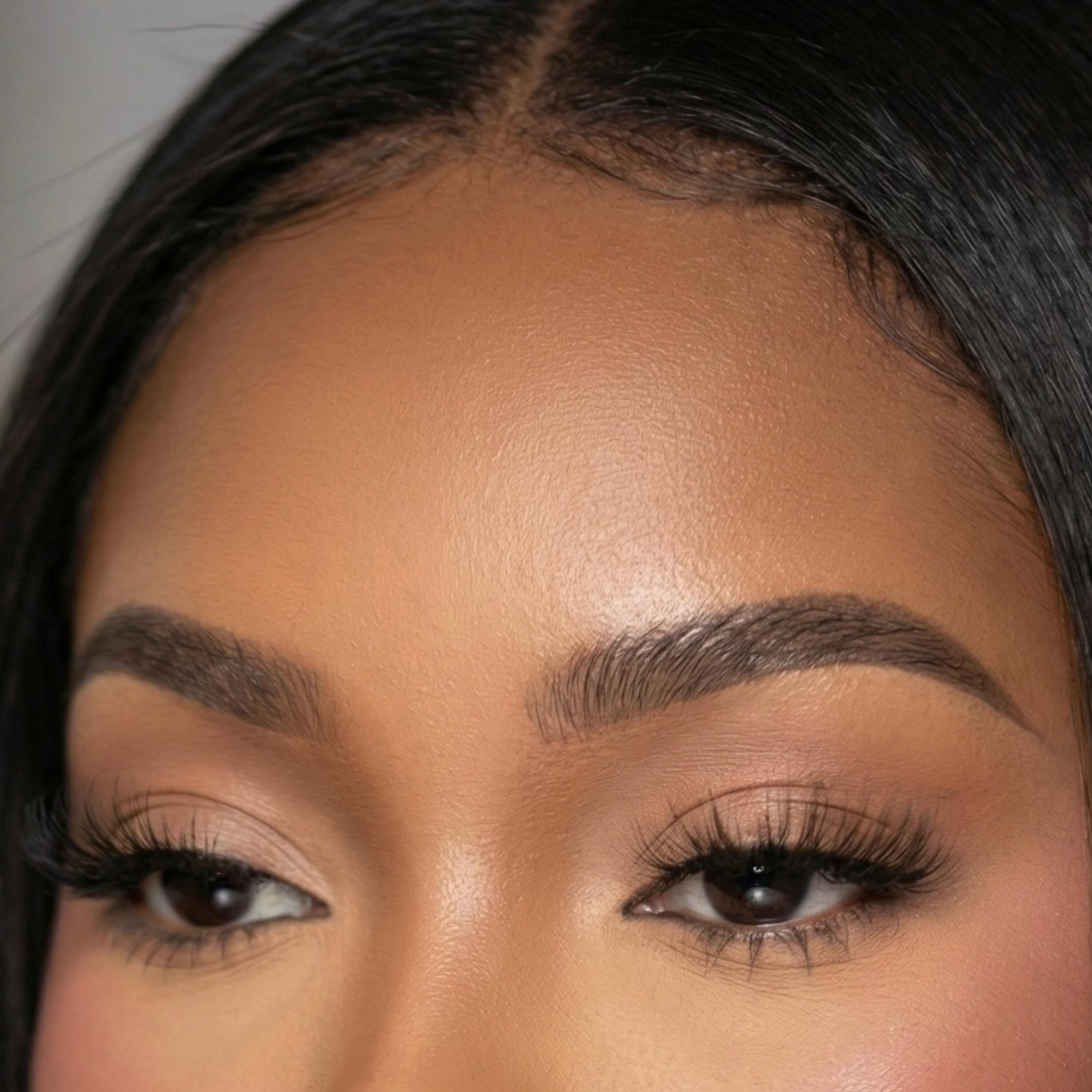 From sparse to stunning in just a few strokes.
Create fuller, natural-looking brows with @jacquioluxebeautyandco ultra-pigmented brow pomade.
Precision, definition, and confidence—all in one pot.
.
.
.
#PerfectBrows #BrowTransformation #BeautyLover #BrowPomade#JacquiOLuxeBeauty