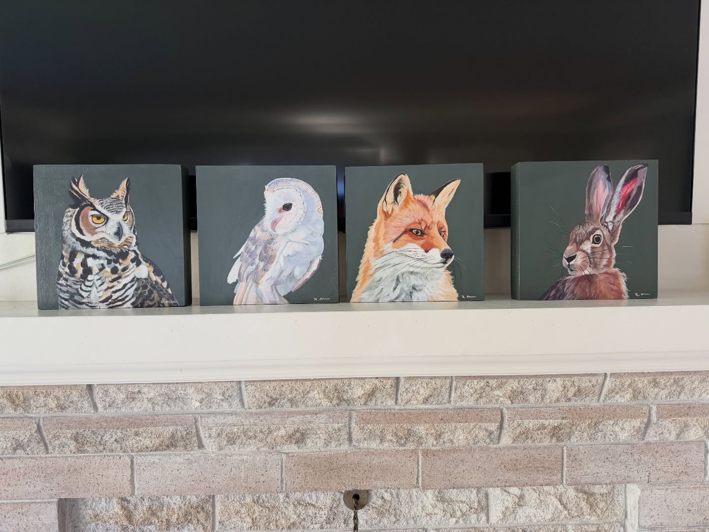 New work just dropped off this morning at Capers Home in West Seattle š. These are 8x8s on gallery width cradled woodā¦great for hanging on walls but they can also sit on mantles, bookshelves, tables, etc (as I know us art collectors need options as we run out of wall space š¤). Last photo is a sneak peak of new work Iām super excited aboutā¦18x36ā mixed media oil on canvas. The woodland animals needed a āhome.ā Iām sitting with this one a bit before I decide if itās done and varnishš