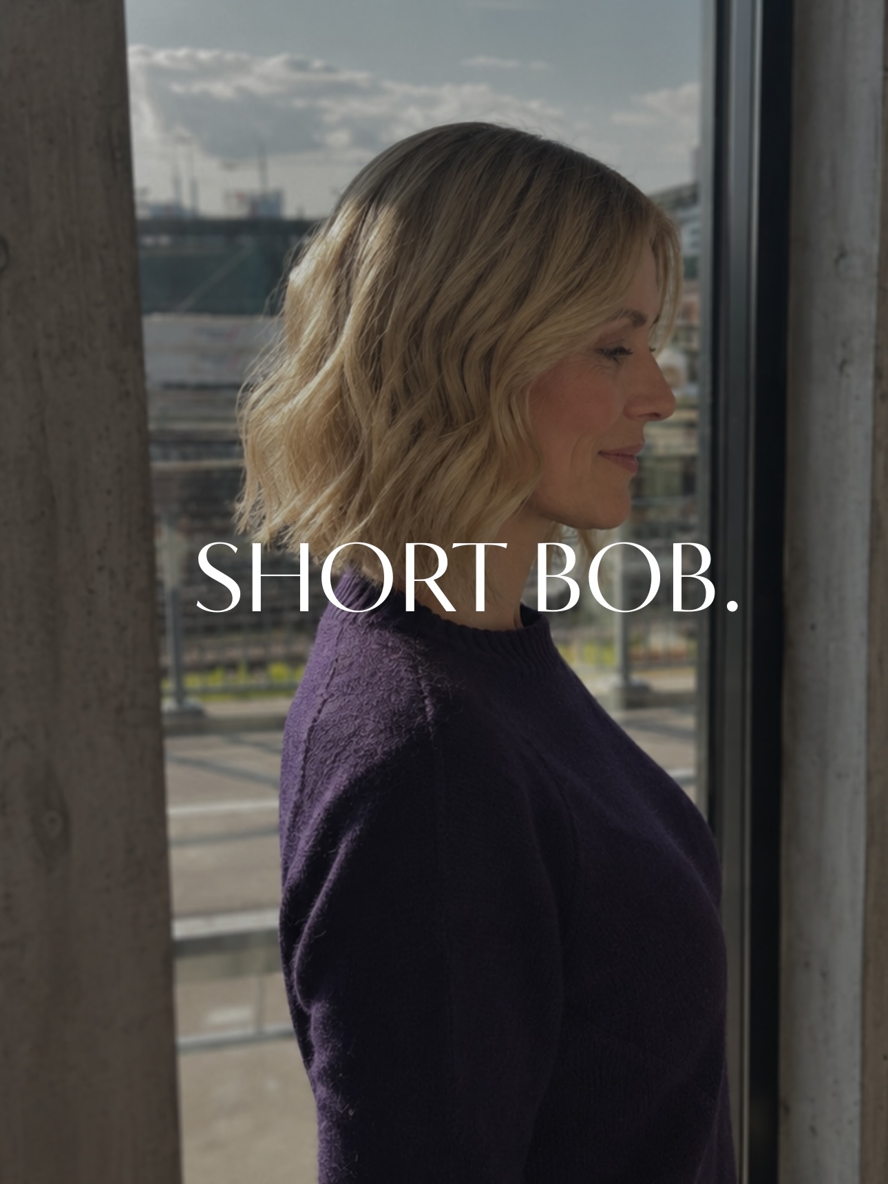 SHORT BOB
Weniger Volumen. Mehr Natürlichkeit.
Ein moderner Bob mit feiner Dichte, natürlichem Fall und eleganter Silhouette. Perfekt bei Haarverdünnung, sensibler Kopfhaut oder dem Wunsch nach einem diskreten, stilvollen Look.
Natürlich schön. Jeden Tag.
LaPerruque Basel & Zürich #perücken #perückenzürich #perückenbasel #perückenschweiz