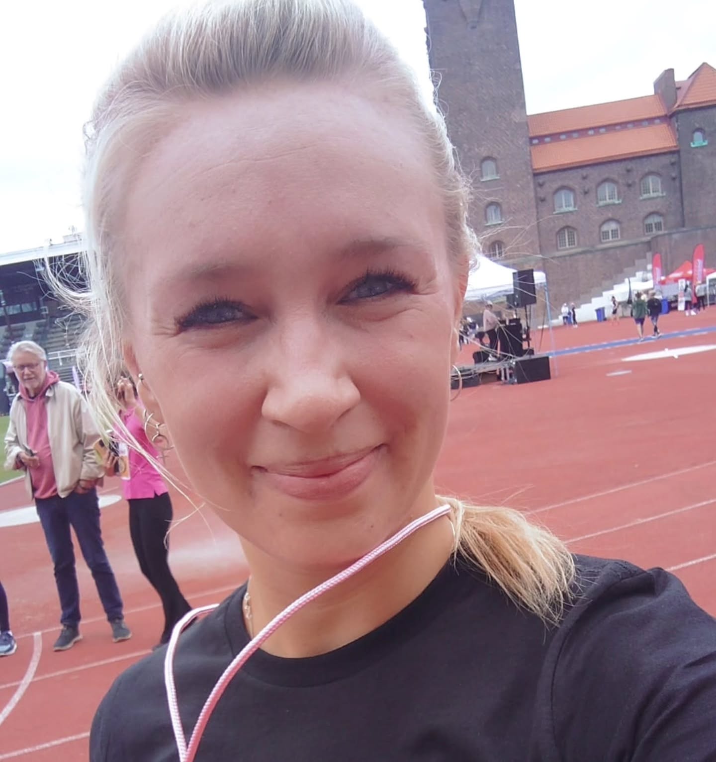 Hipp hipp hurra på Pillans dag!! 🥳🎉🥳🎉
Min lilla höna blir stor tjej idag när hon fyller 33 år 🎉🥳🎉🥳
Och som vanligt undrar jag vart alla dom åren tog vägen?
Grattis finaste Pillan! ❤️❤️❤️
