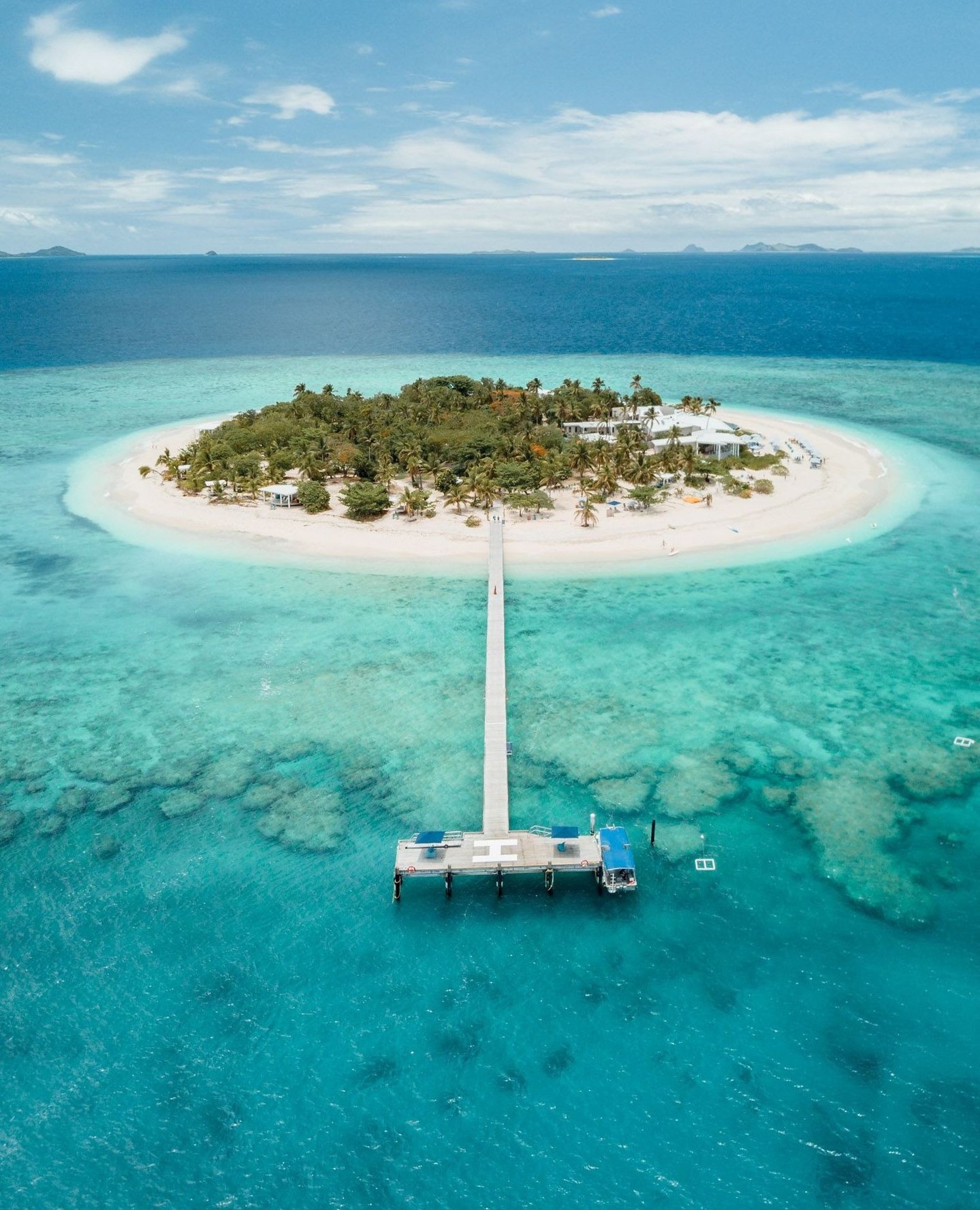 POV: you finally booked your screensaver destination 🌴👏
White sand, unreal shades of blue, and cocktails delivered straight to your daybed 🍹 Malamala Beach Club really is every bit as dreamy in person!
📩 Let our team curate your perfect Fiji itinerary, including a day at the iconic Malamala Beach Club.
#JourneySouthTravel #Fiji #MalamalaBeachClub #SouthPacific #LuxuryTravel #FijiTravel #IslandEscape #TravelFiji #BeachClub #TropicalEscape