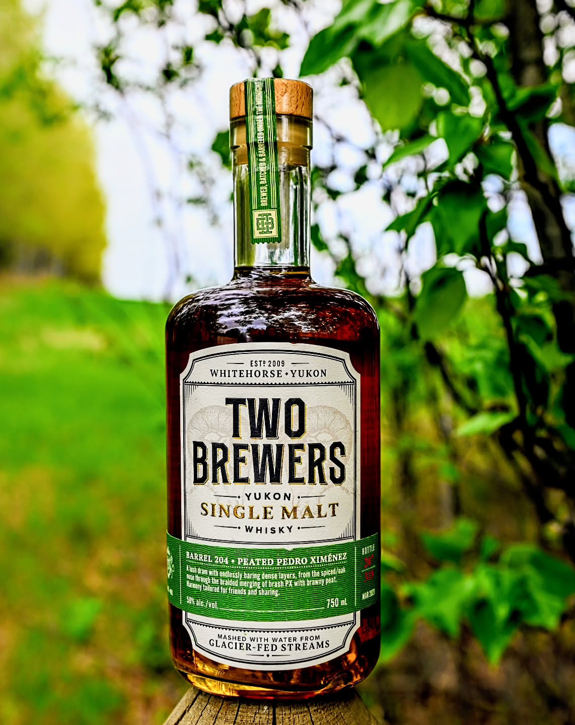 Posting a little bit of a throwback bottle today!
This very well could be in the running for best Canadian Single Malt whiskies of all time.
This was a single cask pick done by the Edmonton Scotch Club through @twobrewerswhisky
What a special and unique whisky! Peated malt and Pedro Ximénez casks and 58% abv oh my!!
This whisky is elegant while also having heft and dense in the mouth.
I am so damn happy I have a full one of these in the bunker!
.
.
.
.
.
#canadianwhisky #whisky #twobrewers #club #unique