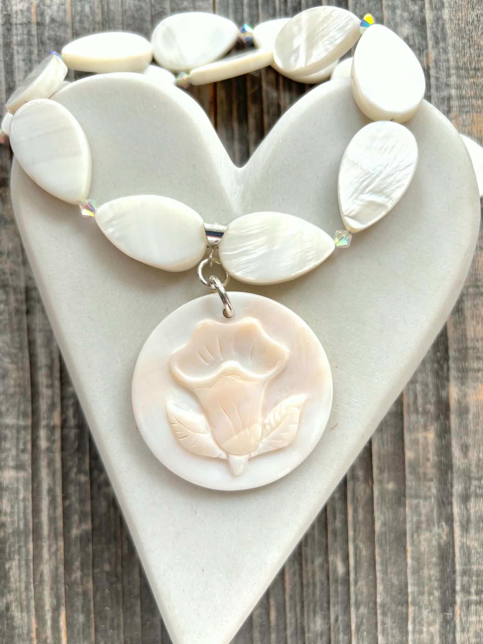 New floral jewelry is coming to the Moose in Bloom event 🌷
Just one of the many new spring themed art pieces coming to the Moose in Bloom event June 6, 10am-5pm 🌷
@thepaintedmoose Bragg Creek
Joining us - Stone Creek Gardens 🌱
There will be a selection of annuals, perennials, ready made hanging baskets for sale as well as a plant exchange (bring 1 , take 1)
Stone Creek Gardens will accept cash, cheque or e-transfer on site.
The painted moose artists will also be on site (any payment accepted for the art show).
@visit_bragg_creek
@sparksyyc
#artshow #plantsale #braggcreek #floraljewellery #flowerjewelry