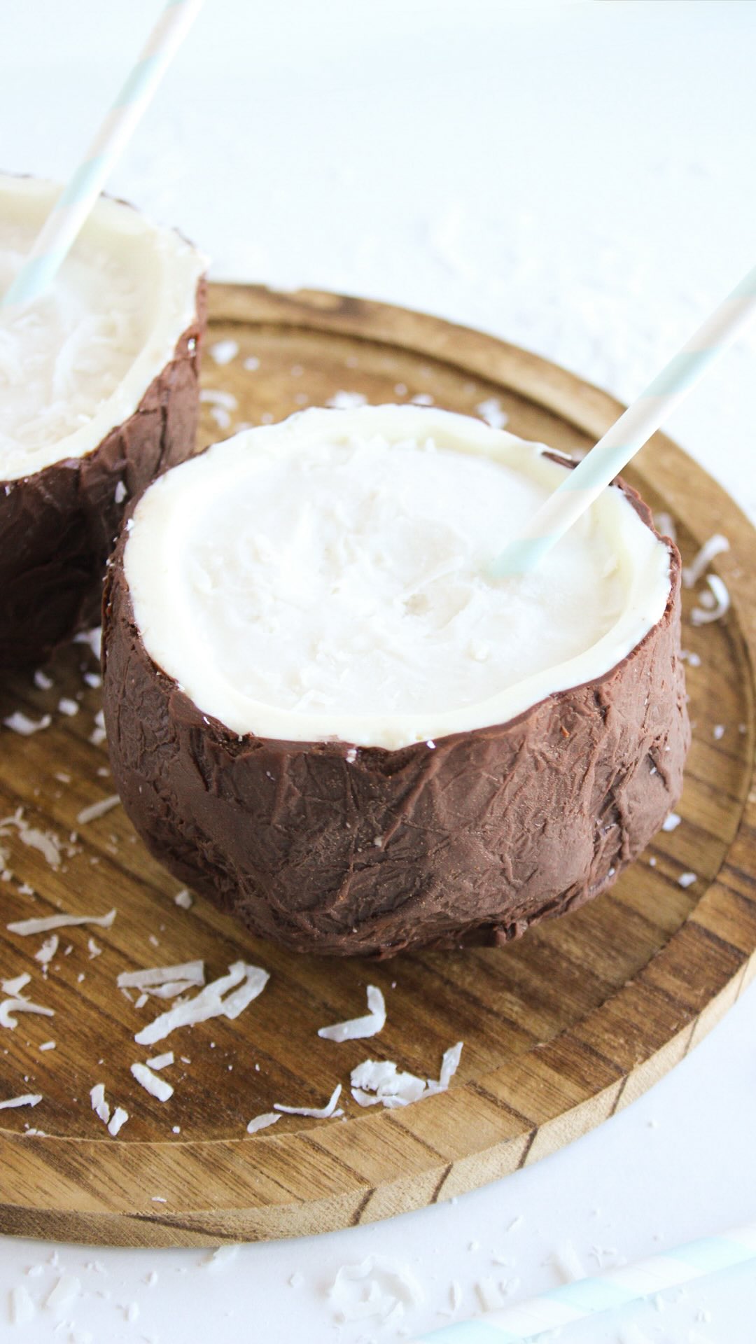🥥 Save this for later! The best summer snack idea! Even fill with different treats, sorbet flavors and so much more.
Coconut White Chocolate Sorbet:
1 cup Coconut water
1 can Coconut Milk (unsweetened)
1 can Coconut Cream
1/3 cup white chocolate
1/3-1/2 cup shredded coconut
Coconut Bowls:
White melting wafers
Chocolate melting wafers
1. Mix everything in a heat safe bowl and double broiler or microwave to melt everything together into a smooth consistency with no lumps.
2. Move to the freezer and freeze for 3-4 hours. It should be scoop-able but an icy texture.
3. Make sure your coconut bowls are completely set before adding sorbet. Serve and enjoy!
(You can reuse these bowls a few times if you used the correct wafers…just wouldn’t recommend sharing 🫣)