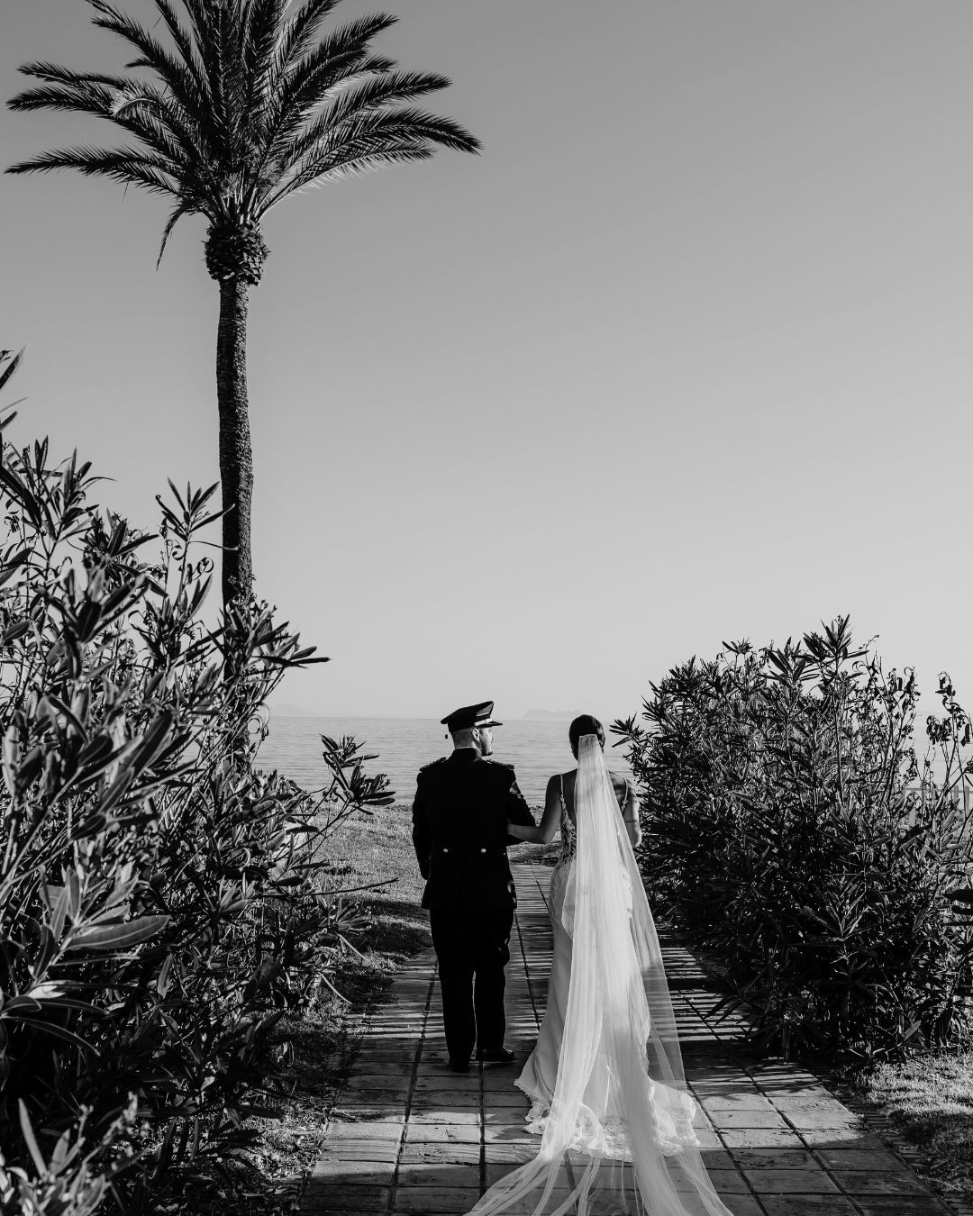 Sara & David 🌹
.
.
.
#esteponawedding #costadelsolwedding #rockmywedding #mywed #couplephotographer