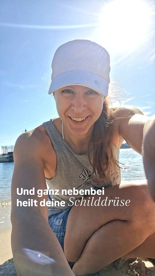 Einfach unbeschreiblich dieses Gefühl... ohne Hashimoto – und Mallorca auch 😁🫶🤩
Seit 2018 lebe ich ohne L-Thyroxin und das nur durch eine andere Ernährung.
Natürlicher, mehr im Einklang mit mir selbst und ohne auf die Meinung anderer zu hören, die sagen sowas geht nicht.
Ich hab's geschafft. Und ich bin sowas von stolz auf mich ☺️
Dass ich durchgehalten habe. Und immer an mich
und meinen Erfolg geglaubt habe.
Und du kannst das auch.
Was ist dein Wunsch für dich und deinen Körper?
Lass es mich gerne wissen 😘😘
#hashimoto #healing #naturalhealing #gesund #lifestylechange
Live your dream, beauty 🫶🫶