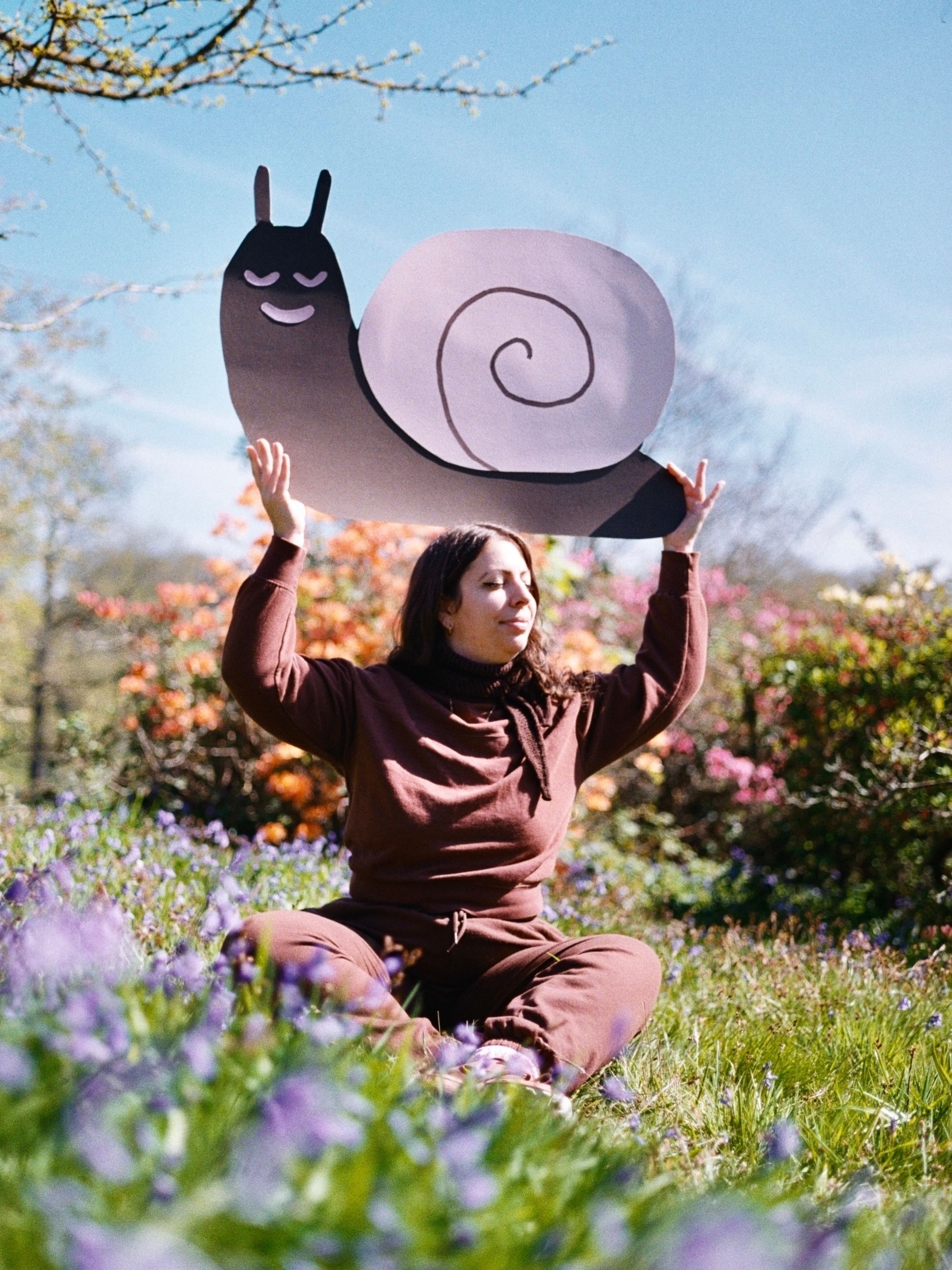 🧡 Y E A H L O V E 🧡
Hello romantic folk 🌸
Intro incoming….
I’m Alis. Some of y’all have been here since MySpace days. Some the latex era. Some for yoga. Some for adventures. Some for the sensualbabeness. Some via @slowdownbabemail 🐌
Last summer I moved into an old farm cottage in the Lakes with my partner Freddio & became neighbours with the local sheep. I wanted to slow down, get creative again & build a life that felt a little more nourishing.
These days you’ll find me creating snail mail, dreaming up summer camps, making lino prints, recording meditations, collecting flowers and generally trying to romanticise everyday life.
Everything I do will always be full of heart, curiosity and Yorkshire warmth.
YEAH LOVE will continue to be a place of slow living, creativity, community, platonic romance and finding magic 🧡 hope this continues to be ya vibe.
Love ya,
Alis x
Photo: @flourishfrances
Very cute photoshoot with the lovely alex
Ps you are a sensual babe
Can we give snaily a name?