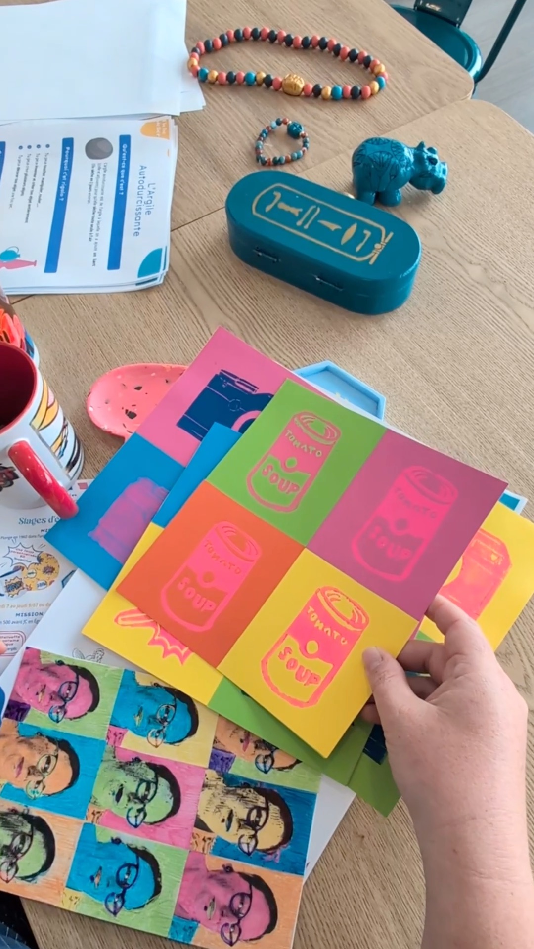 Stage d’été pour les enfants ⛱️
Ton enfant aime les activités créatives ?
Réserve lui 3 demi-journées pour apprendre, créer, tester, comme un vrai artiste ! 👩🏼🎨
Au programme : la découverte et la création de différentes oeuvres sur le Pop Art et l’Egypte Antique 🎨
Le Pop Art :
🗓️ du 7/07 au 9/07 OU du 28/07 au 30/07
🕦 de 9h à 12h pour les 4/7 ans OU de 14h à 17h pour les 8/13 ans
💶 145€ par enfant
L’Egypte Antique :
🗓️ du 21/07 au 23/07 OU du 25/08 au 27/08
🕦 de 9h à 12h pour les 4/7 ans OU de 14h à 17h pour les 8/13 ans
💶 145€ par enfant
⚠️ Place limité : Pense à réserver son atelier sur notre site internet
Ps : Tu es la bienvenu(e) si tu veux rester avec ton enfant pendant l’atelier
#tours #stageete #enfant #atelier #ateliercréatif #juillet #aout