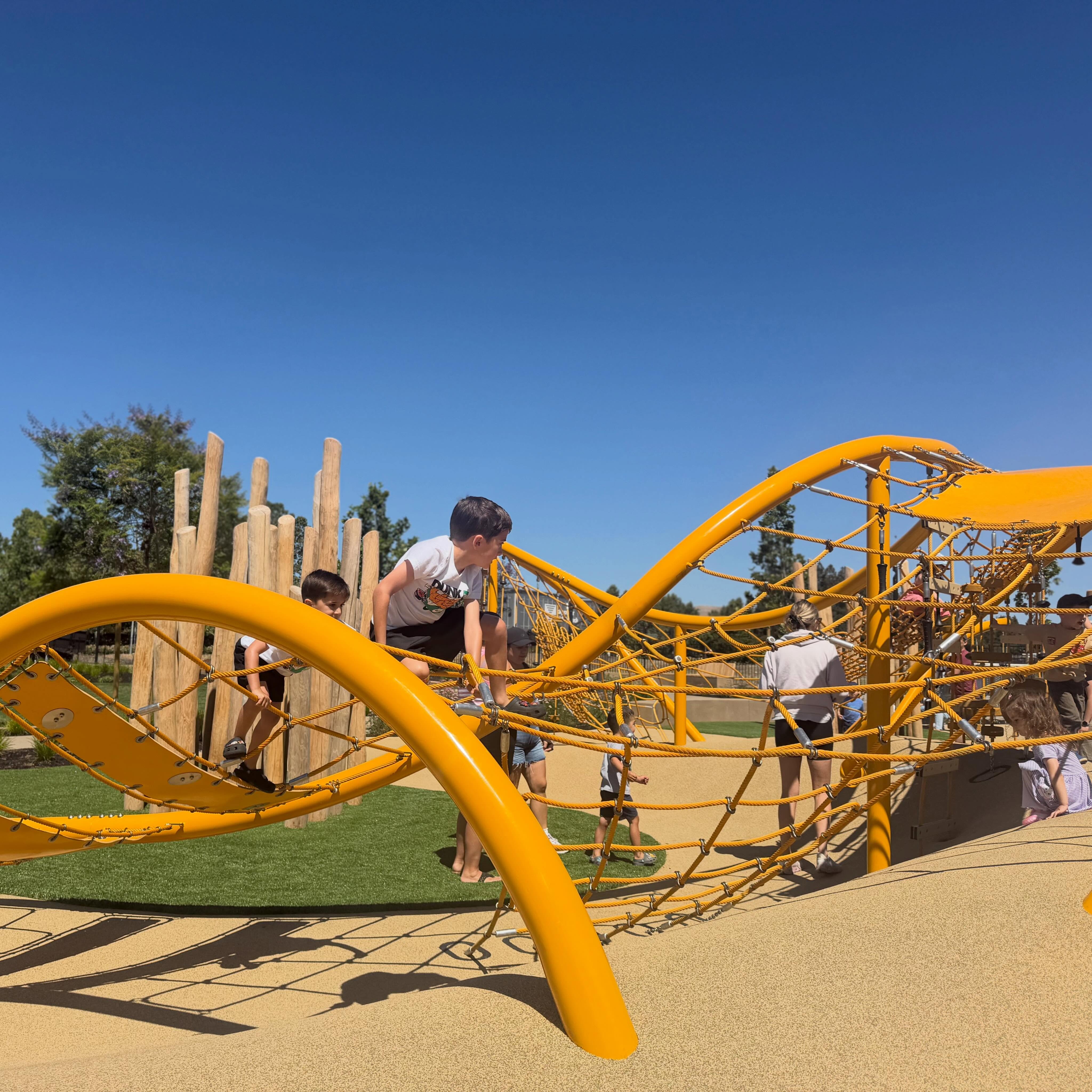 We recently checked out San Ramon’s newest gem, Heritage Park, and it did not disappoint! This beautiful new park features open green spaces, a nature-inspired playground, gardens, picnic areas, and the incredible Little Big House, a giant interactive art installation that invites children to explore, imagine, and play. It’s easy to see why this intentionally designed park is already becoming a local favorite.
After exploring, we headed over to one of our family’s favorite spots, the interactive fountain and misting pad at City Center Bishop Ranch. There’s nothing better than cooling off with some water play on a warm summer day!
We wrapped up the adventure with a delicious lunch and left with happy hearts and another wonderful day! #510families #bayareakidsactivities #bayareakids #eastbaykids #eastbaymoms