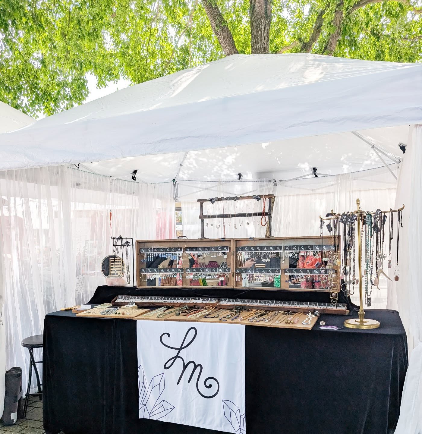 It is market day @valleymademarket !!!!! Huge thanks to the crew @elsageshop for hosting this celebration of art and community. Come down 10am-4pm to the Riverwalk Park downtown @mountvernonwa --- you will leave with a smile and hopefully a treat!