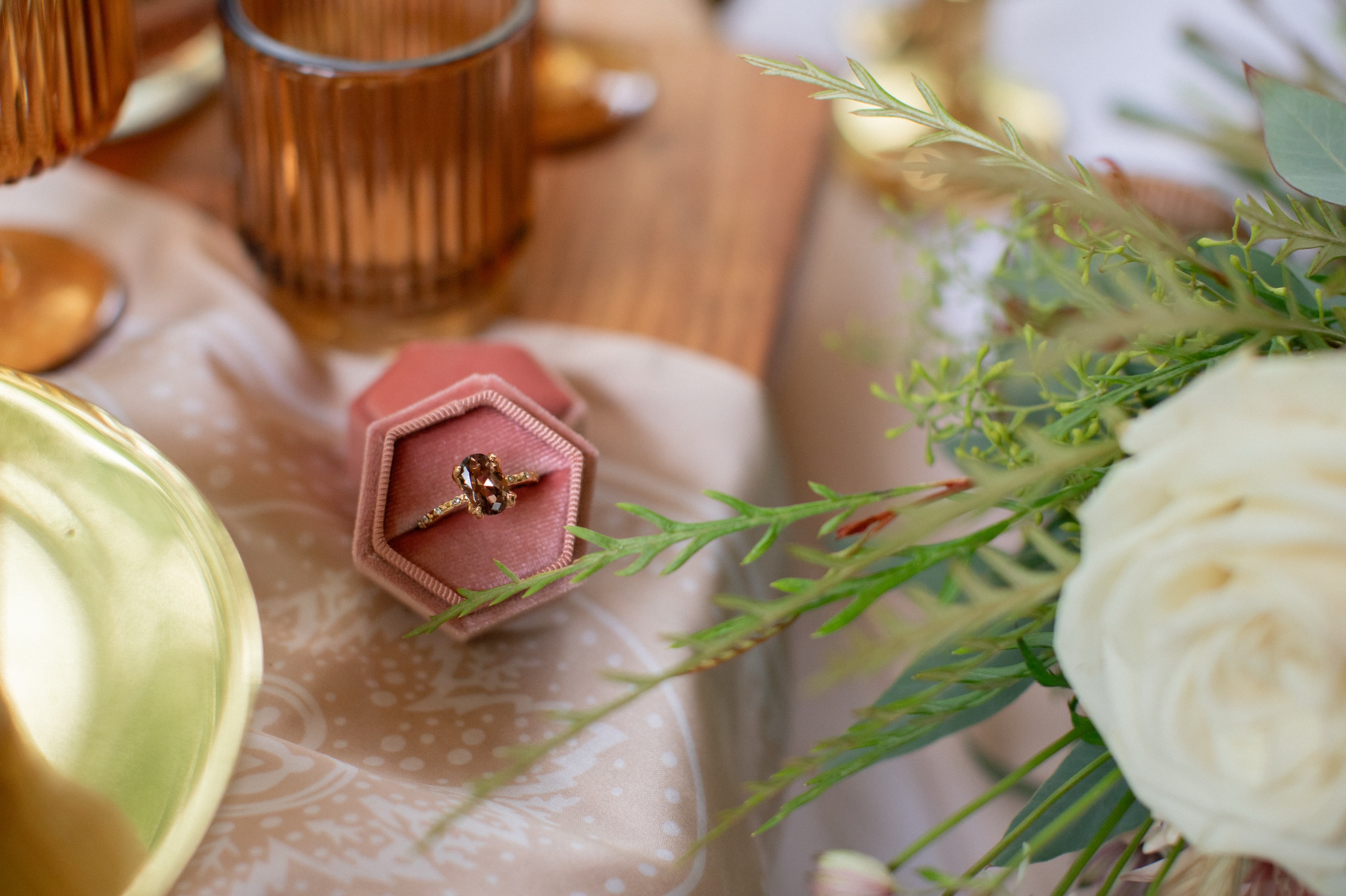 Keeping some pink on the main grid 💗✨
Shots from a styled shoot @boydbisonranch following an incredible weekend with @vanstockalaska - don’t miss the festival this year!