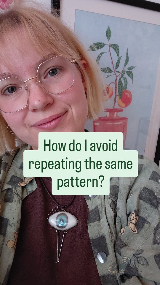 How do you even start dating again when you've experienced such heartbreak? 💔 I have so many clients asking how they can avoid meeting the same type as their ex....
What's your best advice?? ⬇️💬
#gaslighting #emotionalabuse #cptsd #traumabonding #redflags