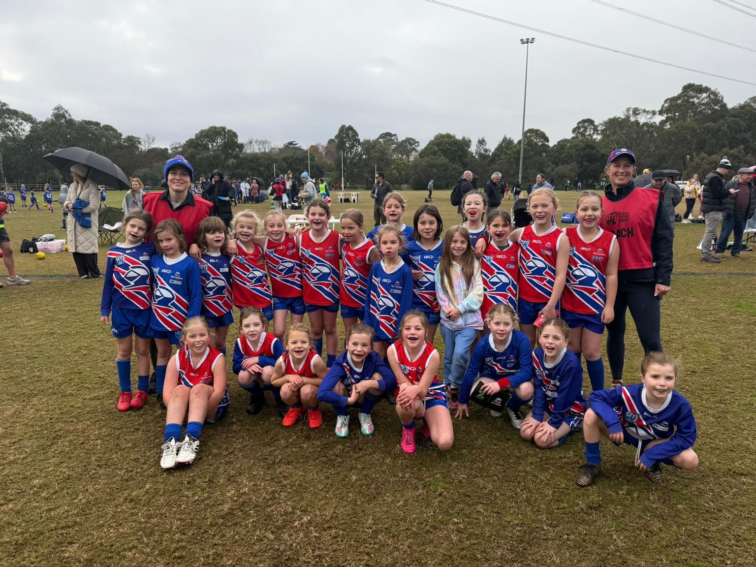 🎉🏈 What a fantastic morning it was for the Knights! Today, we hosted our very first U8 Girls Derby, and let me tell you, the excitement was off the charts! Our young footy stars were nothing short of spectacular, showing off their skills, teamwork, and a whole lot of heart on the field. 🌟
We couldn’t be prouder of these amazing girls as they lace up their boots and dive into their footy journey. From U8 to U18 and beyond, the path is wide open for them to shine in stand-alone girls’ competitions. How awesome is that? 🤩
A big shoutout to all the parents, coaches, and supporters who make this possible. Your cheers and encouragement mean the world to our players. Who knows, maybe one day, we’ll see these young talents kicking goals on the big stage! 🙌
Go Knights! 🏆🎈
#eastmalvernknights #goknights #onceaknightalwaysaknight