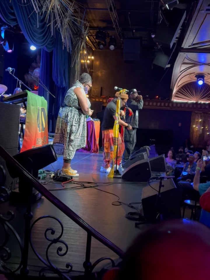 Got a chance to hang out with my @arresteddevelopment__ #family last night at Sony Music Hall in NYC and as usual watch them rip down the house! I always love the energy they bring to a stage itβs infectious. Thank you to @speech__ for always allowing me to be apart of this family π until the next one βοΈ #lookingfoward