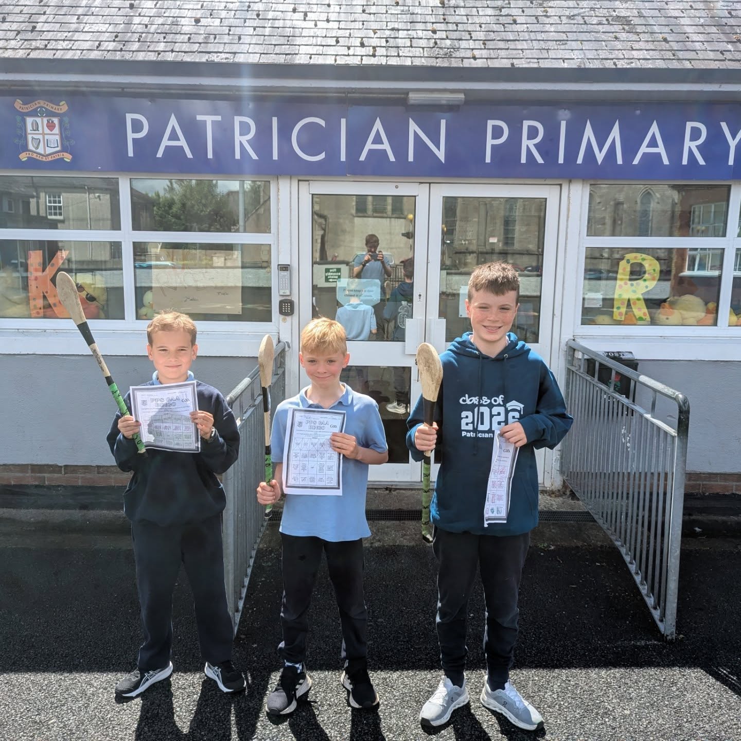 Well done to the three winners of our first PPS GAA Bingo.
There was huge interest with entrants from 2nd class - 6th class.
Students had to complete at least 15 GAA skills activities to be in with a chance to win a prize - with one winner from each of the three levels.
It was great to see lots of students showing off their skills, while for others it was a brilliant chance to try GAA for the first time ⚽