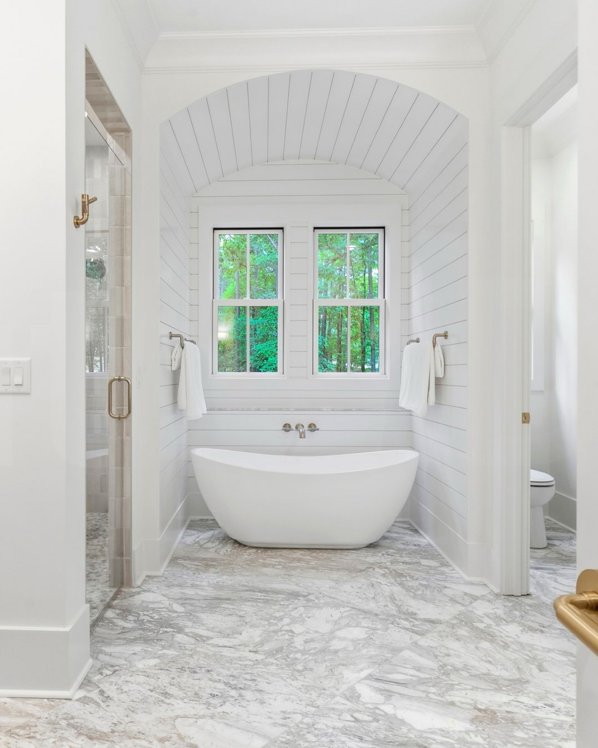 🛁 Luxury begins with the details.
This primary suite bathroom was designed to be more than just functional—it was designed to be an experience. Elegant finishes, thoughtfully selected materials, and expert craftsmanship come together to create a space that feels like a private retreat within the home.
Behind every surface is a commitment to quality. From the custom cabinetry to the premium fixtures and meticulous installation, every detail reflects the level of care that went into building this home.
And the best part? This home is available now and open for showings. If you’ve been looking for a home in Reynolds Lake Oconee that combines luxury, craftsmanship, and an exceptional lifestyle, this is one you won’t want to miss.
📩 Contact @jennifervaughanrealtor for more information or to schedule a tour.
#ReynoldsLakeOconee #LakeOconeeHomesForSale #LakeOconeeLiving #LuxuryHomesLakeOconee #RightAngleConstruction
