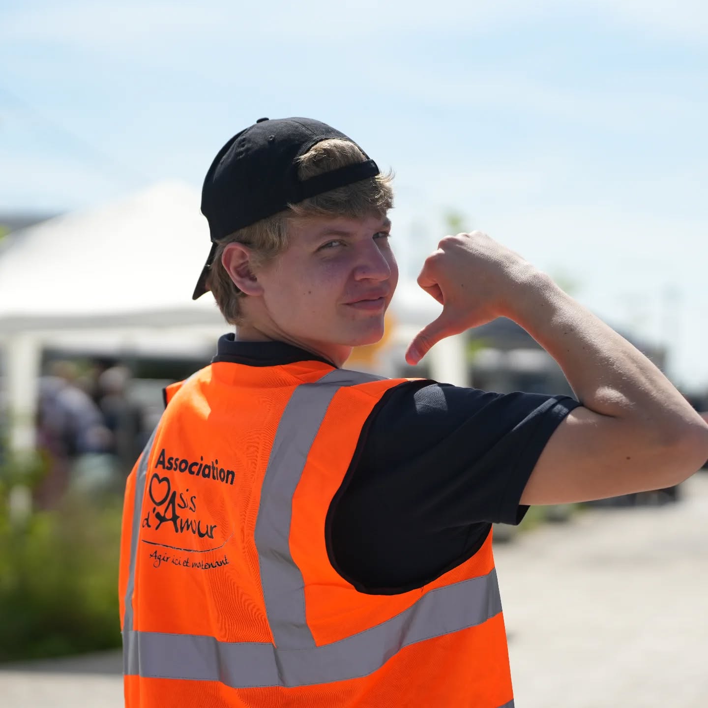 đš BĂNĂVOLES RECHERCHĂS đš
Notre grande braderie solidaire approche et nous avons besoin de renfort les vendredi 5 et samedi 6 juin Ă Vaulx-en-Velin ! đ§Ą
đ€ CrĂ©neaux disponibles : đ§ Installation : 7h30 - 9h30 đïž Matin : 9h30 - 13h30 âïž AprĂšs-midi : 13h30 - 17h30
Accueil, installation, aide sur les stands, rangement... mĂȘme quelques heures peuvent faire la diffĂ©rence !
đ© IntĂ©ressĂ©(e) ? Envoyez-nous un message privĂ©.
đïž La braderie aura lieu de 9h30 Ă 17h30 au 72 avenue Franklin Roosevelt Ă Vaulx-en-Velin.
Merci pour votre aide et vos partages ! đ§Ą