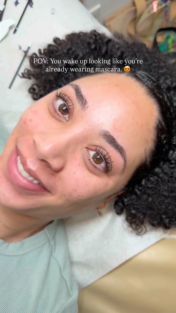 If you’ve been thinking about lash extensions but want something lower maintenance, a lash lift + tint might be your new favorite service ✨ #lashliftatlanta #licensedesthetician #lashliftandtint #atlantalashes #naturallashlift