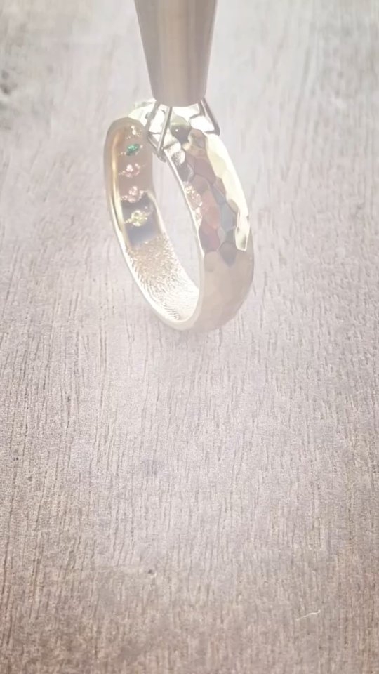 Tap the link in bio to read
#josannemark #finejewelry #goldjewelrylovers #goldprices2026 #goldbuyers