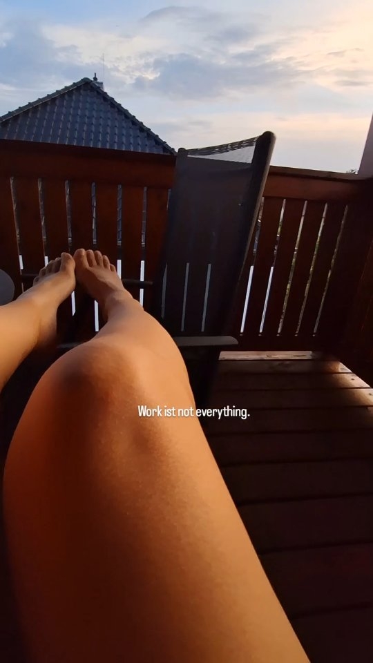🧘🏽♀️🎧☘️☀️😉🤙👑
#relax #wellness #hashimoto #schilddrüse #worklifebalance