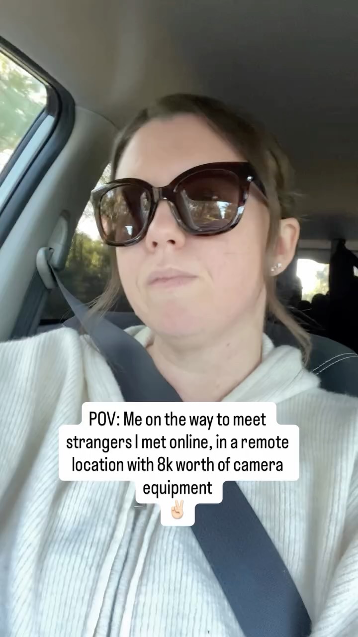 When you do everything you were told not to do as a kid, and call it a job. 😂
#warragulphotographer #gippslandphotographer #melbournephotographer #inverlochphotographer
