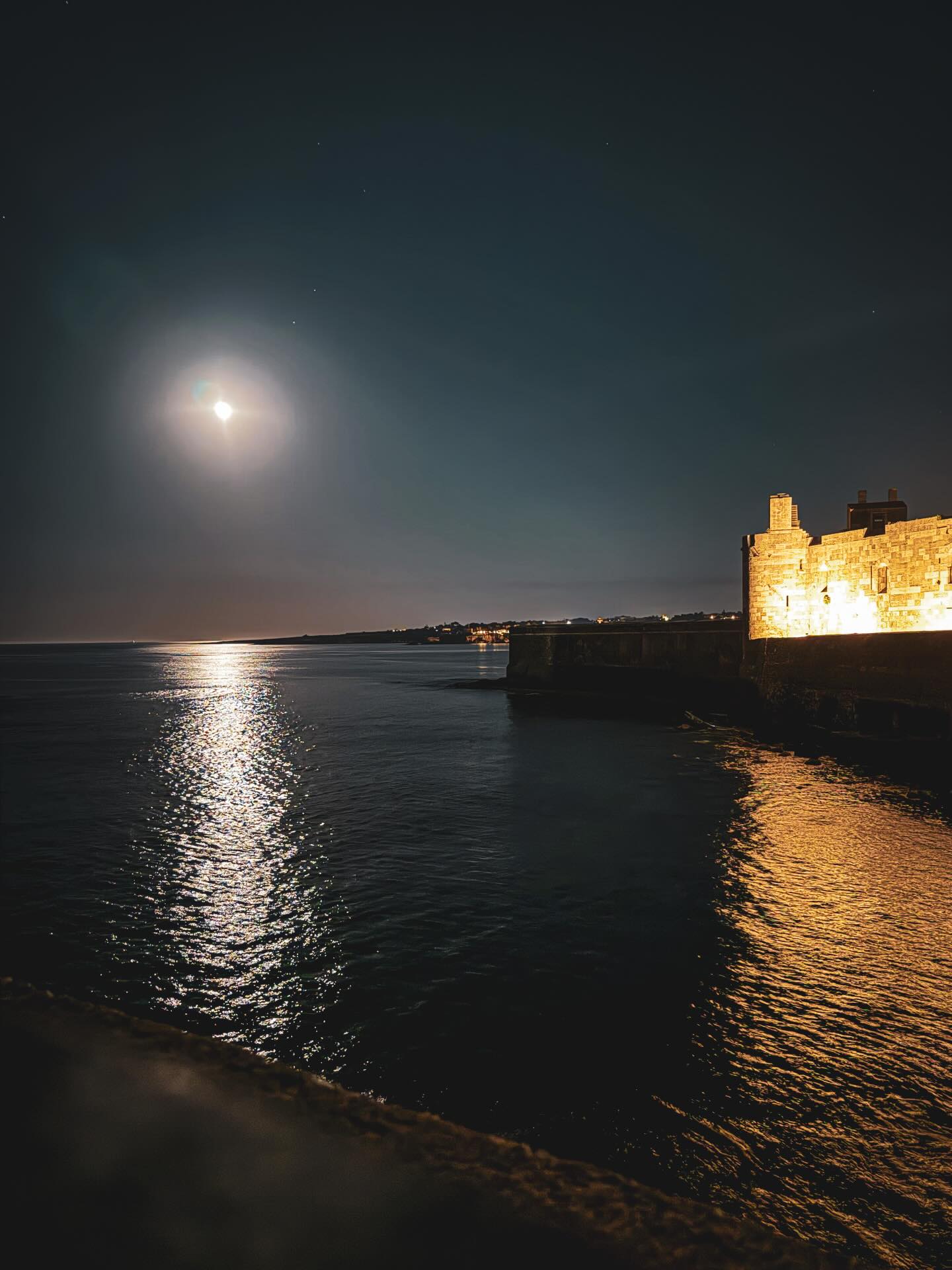 We stayed in Ortigia for a couple of nights. Wonderful pastries and coffee, the fortress lit up every night, a lively appetitive and dining scene, and some of the coolest hidden alleyways and courtyards…