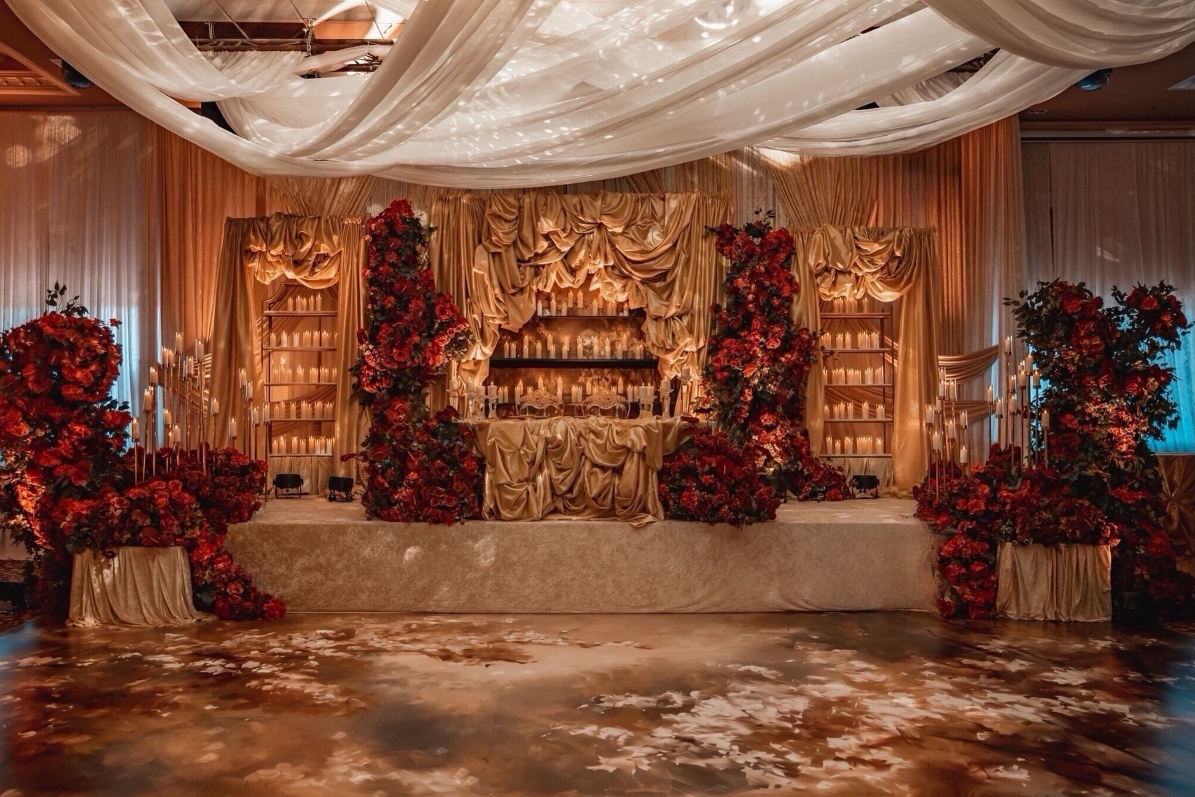 A reception layered in romance, candlelight, and rich crimson blooms 🤍🦢
Champagne satin textures, glowing candle installations, and dramatic florals transformed the room into a modern fairytale.
Officially in our Swan & Satin Era 🦢
Creative Direction, Decor & Florals @universaldecor
Videography @paulreyatphotography
Venue @crownpalacebanquethall
Vinyl Dance Floor Print @infiniteimpressions_
Dj @decibelvan @dj.jeezyyy
The beautiful couple, @nimrend & Armaan
Swan & Satin Era?
▫️ Obsessed
▫️ Need More
