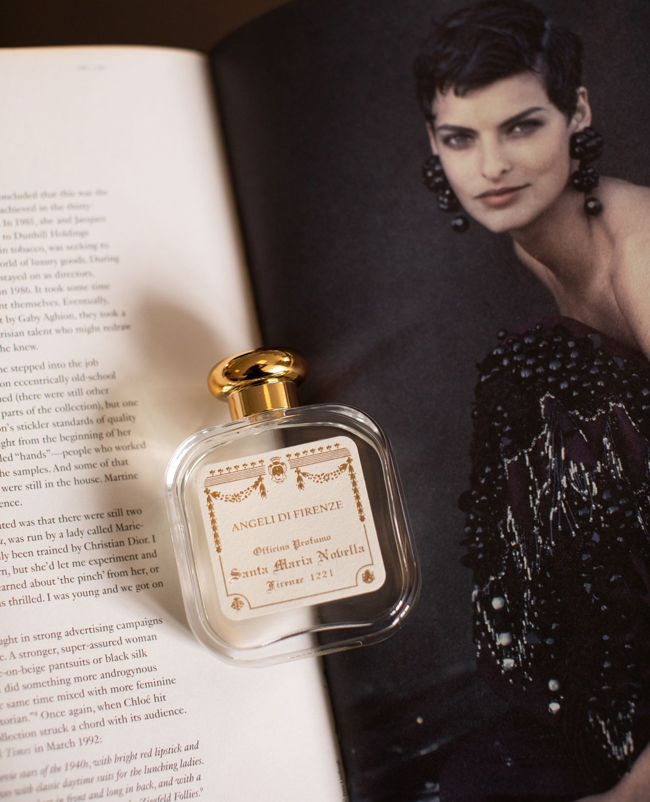 Your wedding fragrance becomes part of your story. Whether it’s the perfume you wear or the scent that greets your guests, years from now, one breath will take you right back to that day.
Photo: @cecelinatornberg
Planning: @avenievents