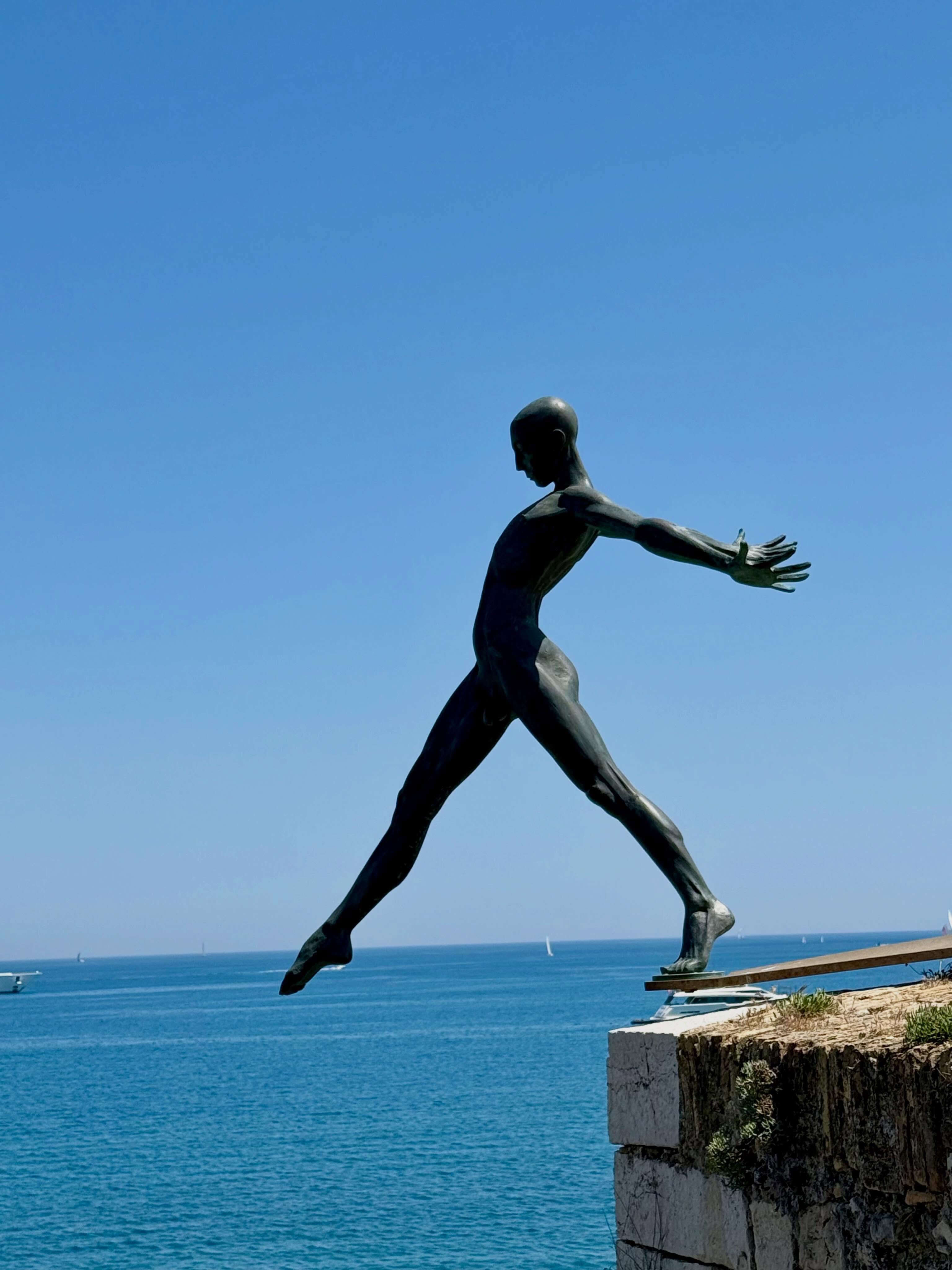 Dipping a toe in…Antibes #antibes #antibesfrance #cotedazurfrance #travelbloggers #retireandtravel