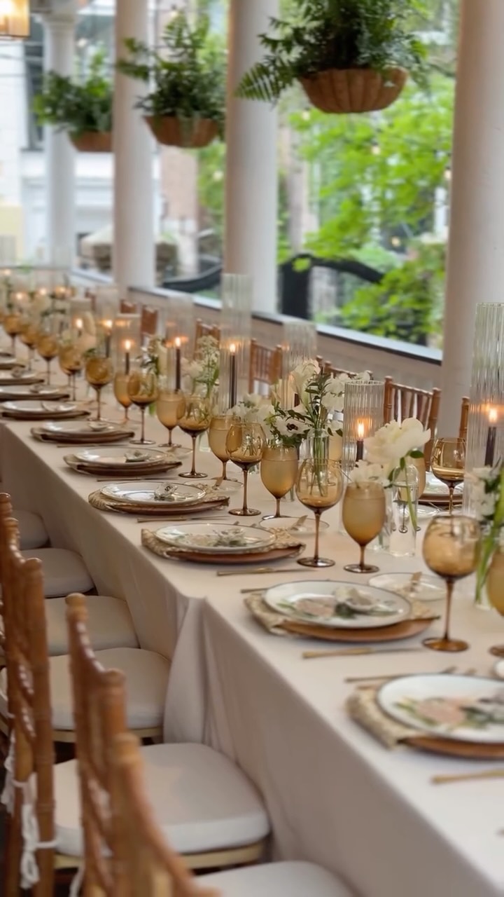 Love comes easy at @theparsonage_chs 🤍✨
We want to direct YOUR day - learn more at directmydaycharleston.com to start planning your dream Charleston wedding.
-
Wedding Planner I @directmydaycharleston @laurenanneevents
Assistant Wedding Planner I @inspiredbychristi @leila.krebs
Baker I @publix
Bar I @directmybar
Catering I @salthousecatering
Band I @emeraldempireband
Florals I @florabyhannah
Hair/ Makeup I @silhouetteonsite
Photography I @taylorjordanphoto
Rentals I @curatedeventscollective
Venue I @theparsonage_chs