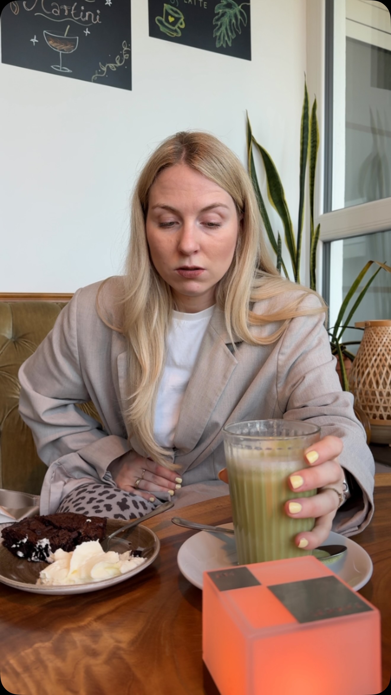 Na, wer kennt es: unverhofft von jetzt auf gleich kicken Unterleibschmerzen sein Vater. 👨🏽
#endometriose #endometriosis #matcha #matchalove #Aufklärung
