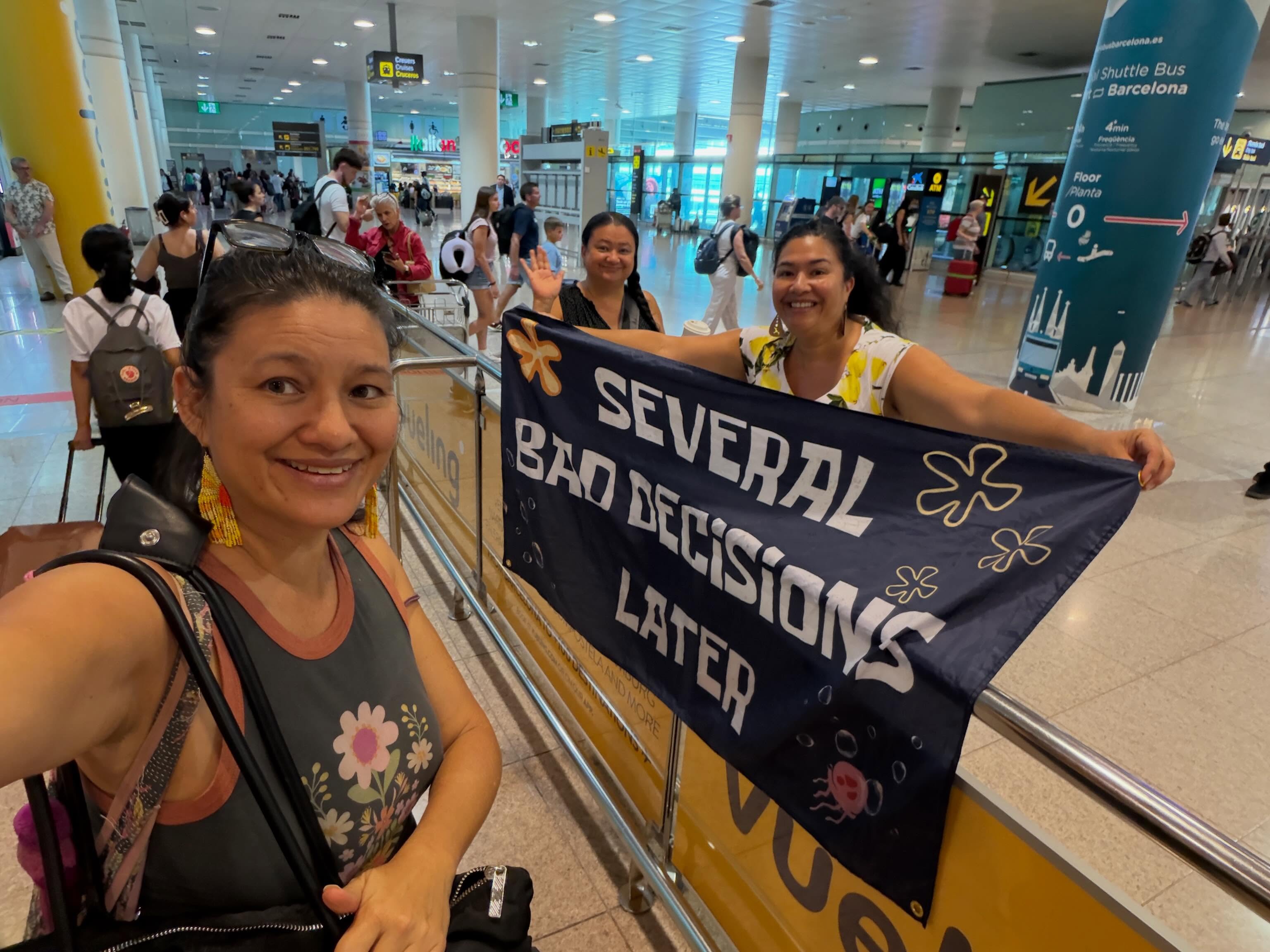 Made it to Barcelona! Will be “studying”📚 🍷💃🏽 hard here with my sisters @rachelsecretario for the next month. I am on WhatsApp if you need to contact me 🤗 #summerinspain