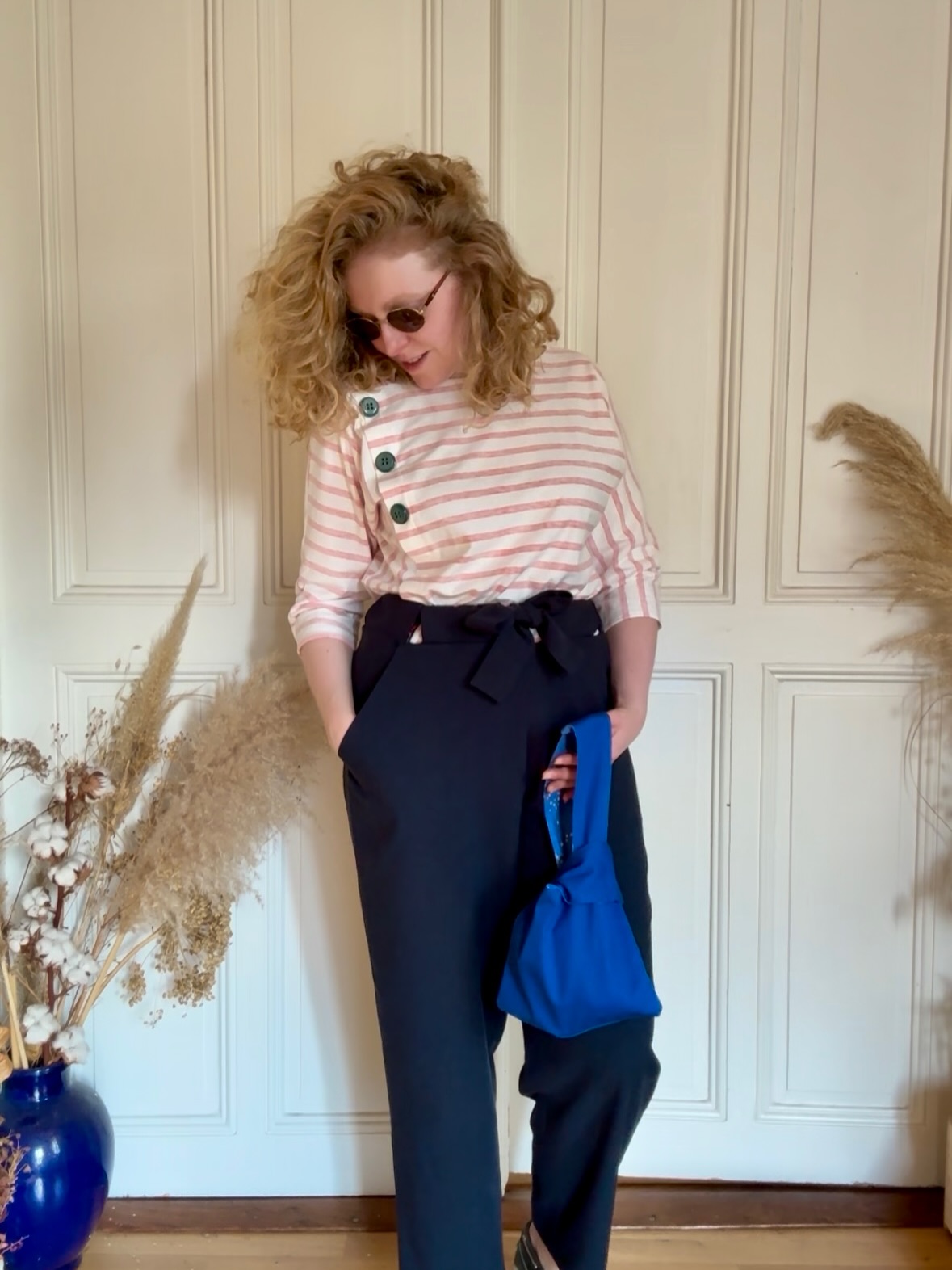 Il est là, le pull Nelly en version jersey rayé rouge et blanc, et que dire…
Moi, ça me donne envie d’aller à la mer 🌊 !
C’est une version que j’adore car il est ultra confortable, et j’aime les rayures ; du coup, je l’embarque directement dans ma valise, personnellement 😉 !
Et toi, amoureuse des rayures ? Dis-le-moi en commentaire 😍
#atelierpiny #madeingeneva #enviedevacances #rayuresaddict #rougeetblanc