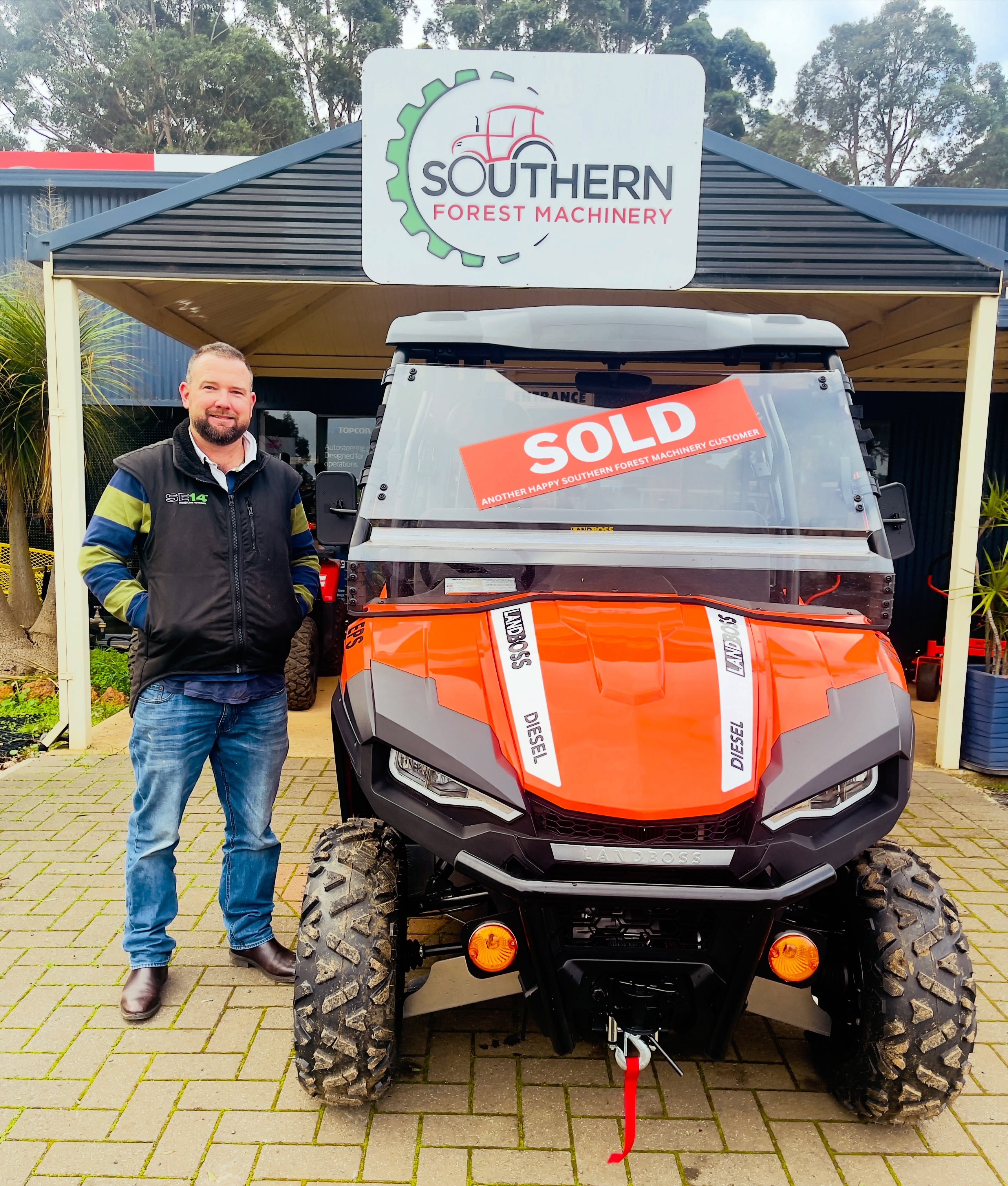 Big 1100D - Landboss - Diesel - RHD
Congrats Joel on your new UTV ready for work.
LANDBOSS UTV
✅ Kubota Engine
✅ Right Hand Drive
✅ Metal Tray with 500Kg Capacity
✅ 800Kg Towing
✅ Winch Kit
✅ Poly Flip Windscreen
✅ Front + Side Bumpers
& So much more
PLUS we’re proudly WA’s #1 Selling Dealer 🏆
#landboss #utv #manjimup #farmingwa