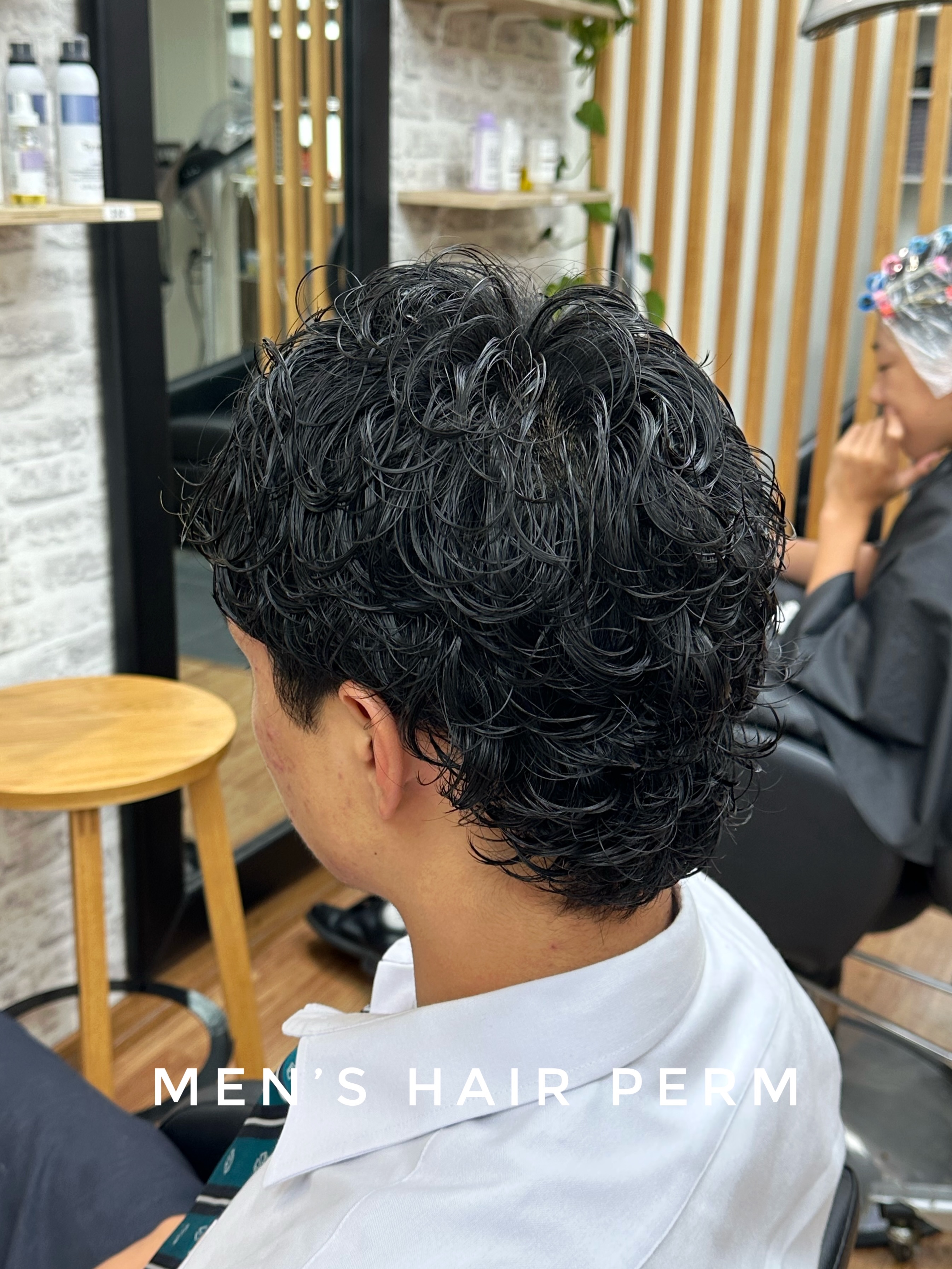 Perfect for Kiwi guys wanting more volume and style without spending ages on hair.
Fresh. Trendy. Easy.
Wake up, scrunch a little product in, and you’re good to go.
#menshairstyle#hairtransformation#aucklandsalon#kiwistyle#nzhair
