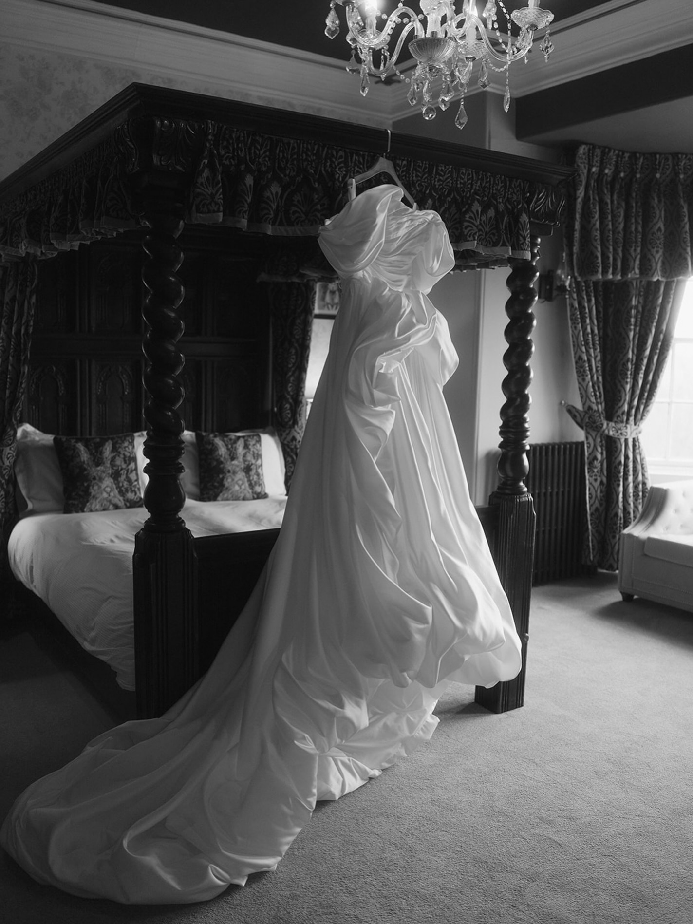 2 reasons for sharing these pics: first - I just love a good black and white photo and second - the photographer had their insta hacked so I’d appreciate it if you gave them some love on their back up account.
Dress featured : Venera Blanche by @monetre.official
@auchencastle - Venue
@wildefolk.co - Concepts, planning & styling @thewildebride - new photographer account ****
@mountaindaisyfloristry - floral @elegantbridalhairstyling - Hair & MUA @mariapolianska_design Jewellery & @half_dust_half_deity - models