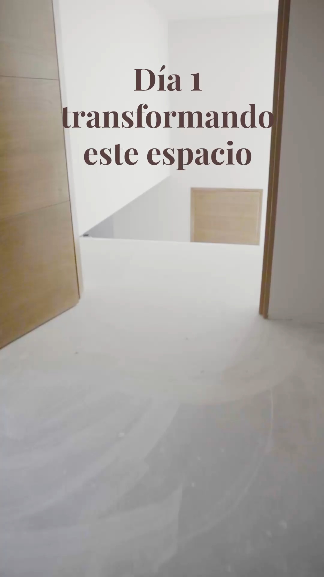 Día 1 transformando este espacio..
Hoy empezamos con la preparación y los primeros cambios.
La idea es ir mostrando todo el proceso hasta ver el resultado final.
Te vamos a ir mostrando y enseñando cada parte.
👇¡Síguenos para no perderte nada de esta transformación!
#CasaDecoración #TransformacionDeEspacios #DiseñoDeInteriores #Remodelación #Interiorismo
