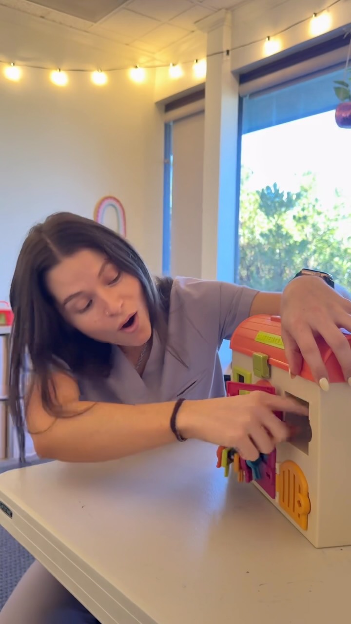 Here’s how you can switch therapy approaches using the SAME toy ✨
It’s not about the toy, it’s about the approach 👇
🗣 AAC: model core and fringe words like open, go, more, stop, colors and build functional communication.
🐱 Artic/Phono: target your sound by using items in play or choose a routine word (like key for fronting), adding visual, verbal, and gestural cues for support.
🧩 Gestalt Language Processing (Stage 1): model a variety of communication functions
(“Let’s do it!” “we did it!” “This is hard!” “This is cool!”)
🧸 Early Intervention: keep it simple—core words, repetition, gestures, and lots of engagement!
Same toy, completely different purpose 💡
A great reminder for parents 🤍
You don’t need more toys just different ways to model during play.
Follow your child’s lead and make it meaningful ✨
#FresnoSpeechTherapy #SLP #AAC #GestaltLanguageProcessing EarlyIntervention